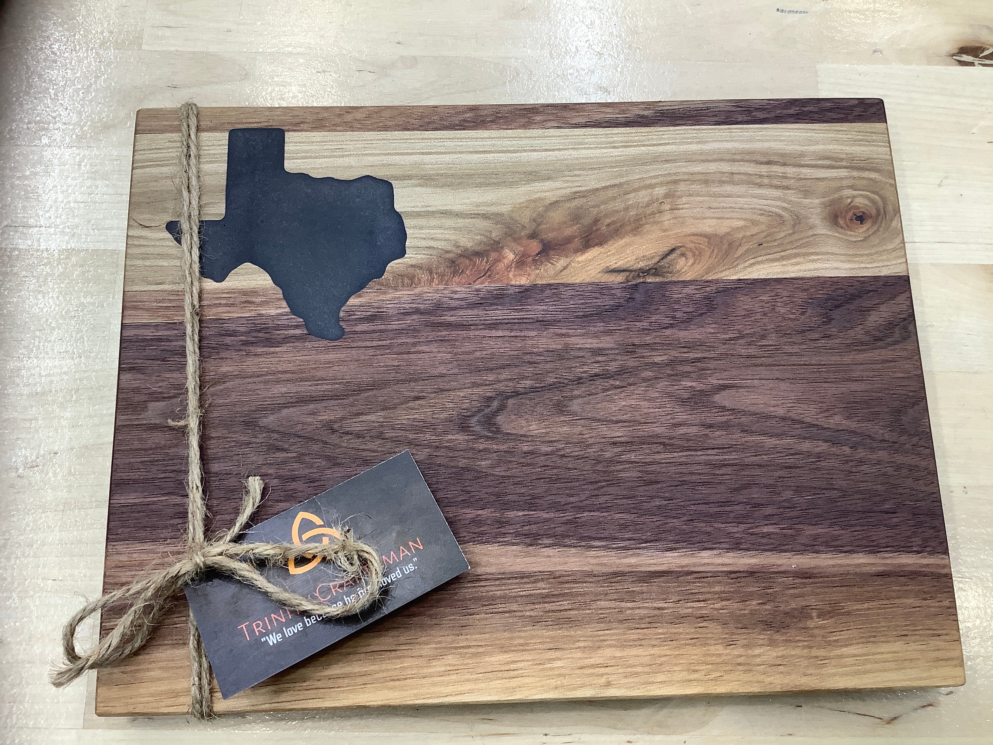 28WMTX1 Small Cutting Board Walnut & Maple TX Inlay