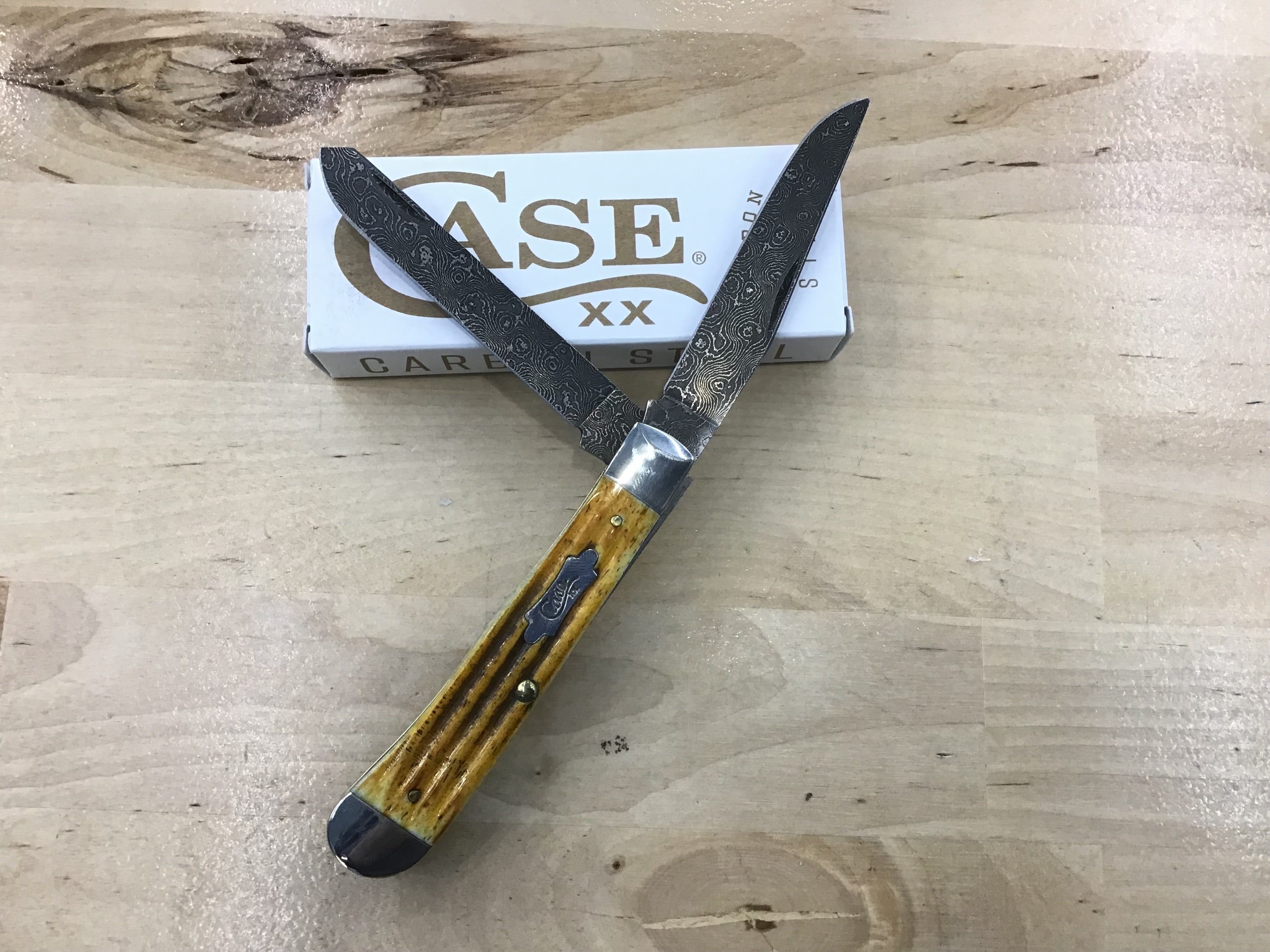 Goldenrod Damascus Trapper