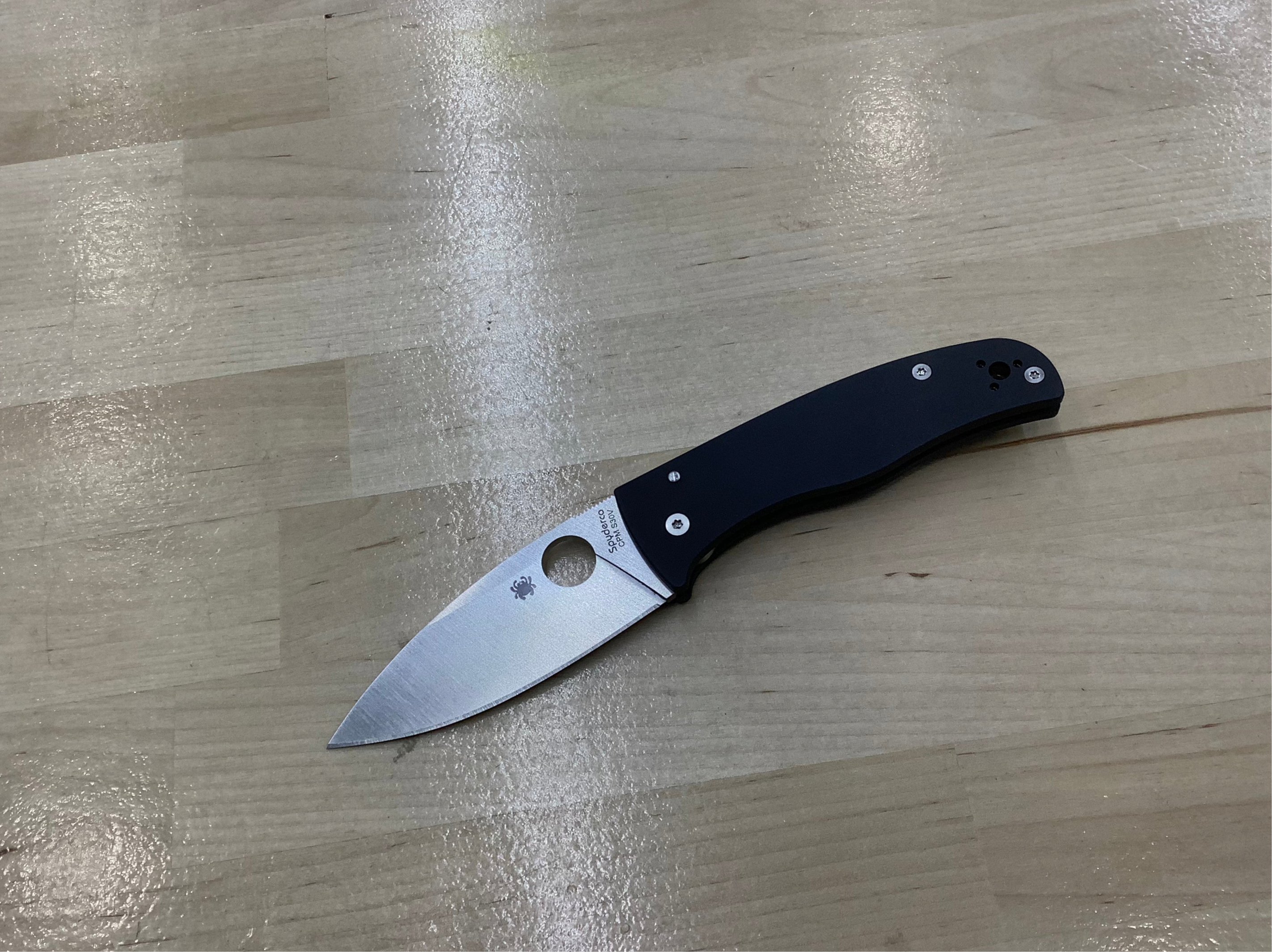 Spyderco Bodacious - CPM S30V - G-10 noir lisse - C263GP