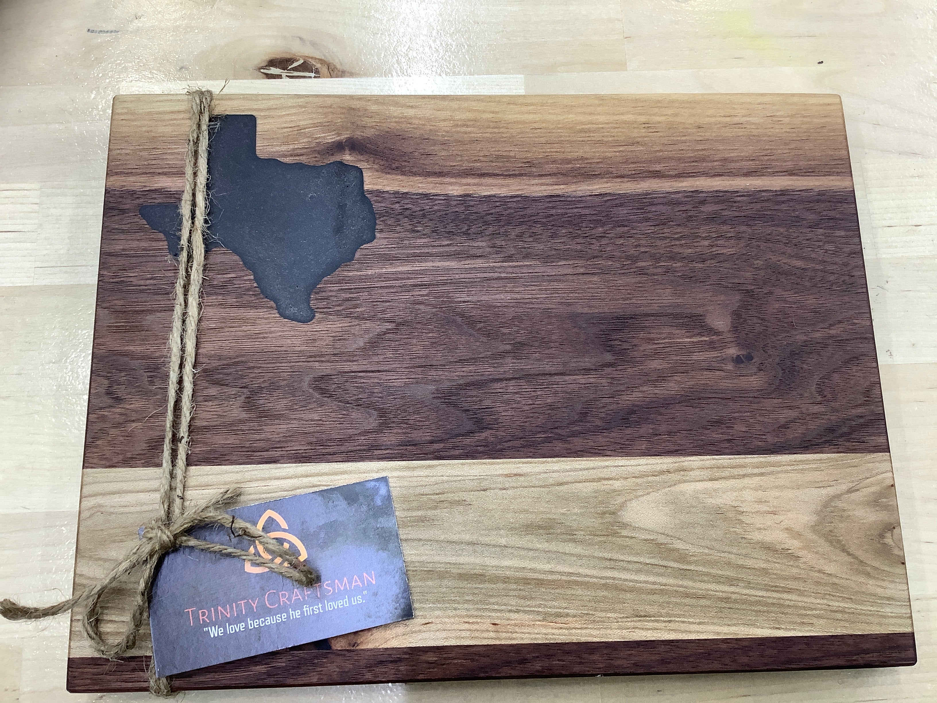 27WMTX1 Small Cutting Board Walnut & Maple TX Inlay