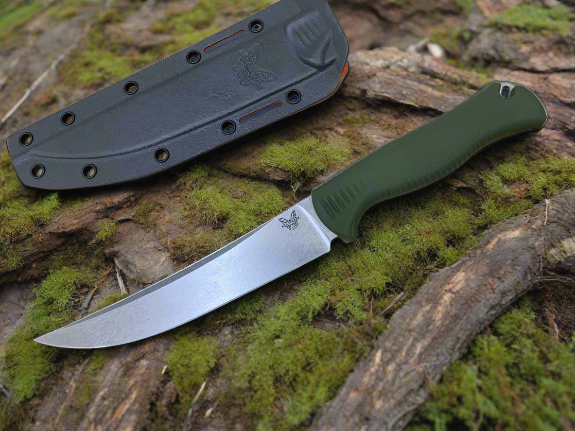 Benchmade Meatcrafter CPM 154 avec Santoprene vert olive foncé 15500-04