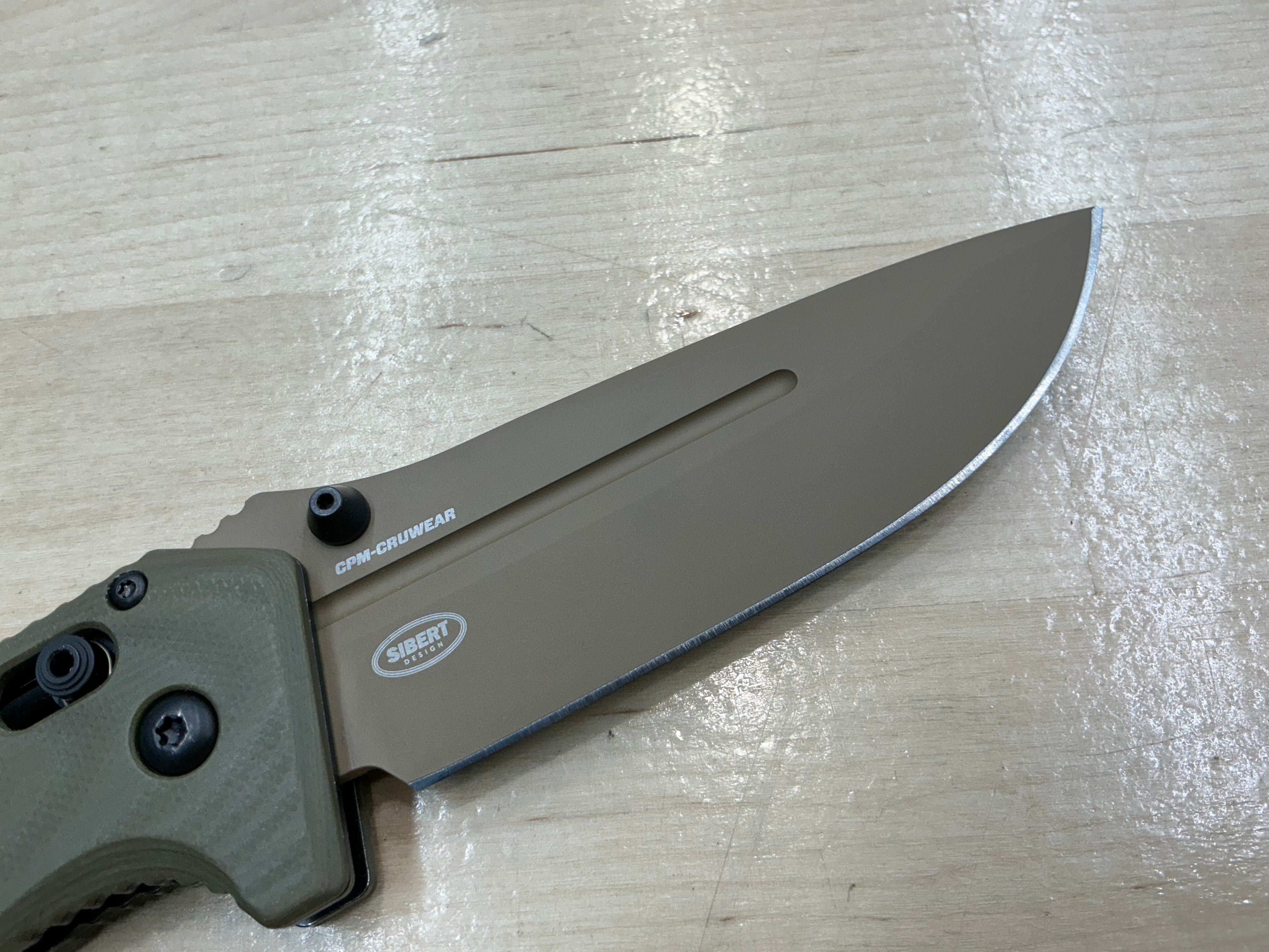 Benchmade Adamas Olive G-10 Flat Earth Cerakote with CPM-CruWear 275FE-2