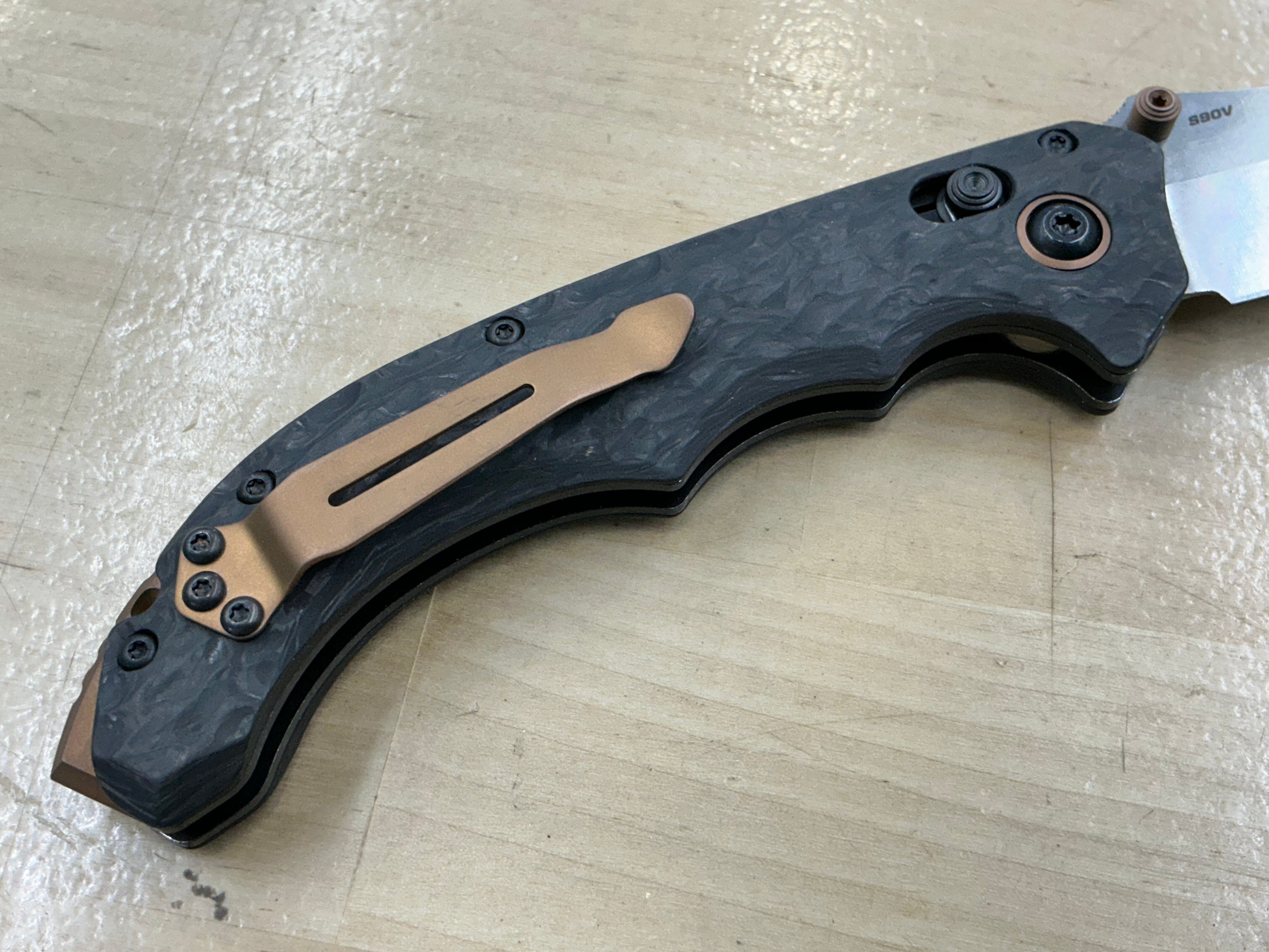 Benchmade Mini Bedlam CPM- S90V Carbon Fiber 865-02