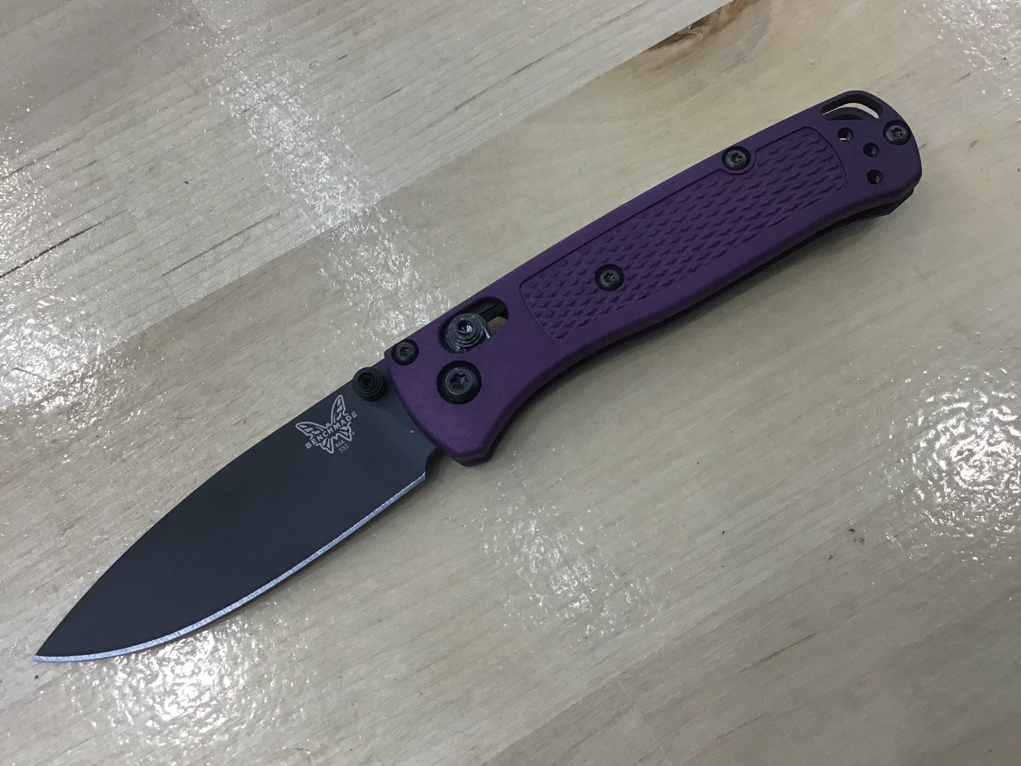 Benchmade Mini Bugout Custom Purple Dyed Scales CPM-S30V Black Blade  533BK-1CUPUR