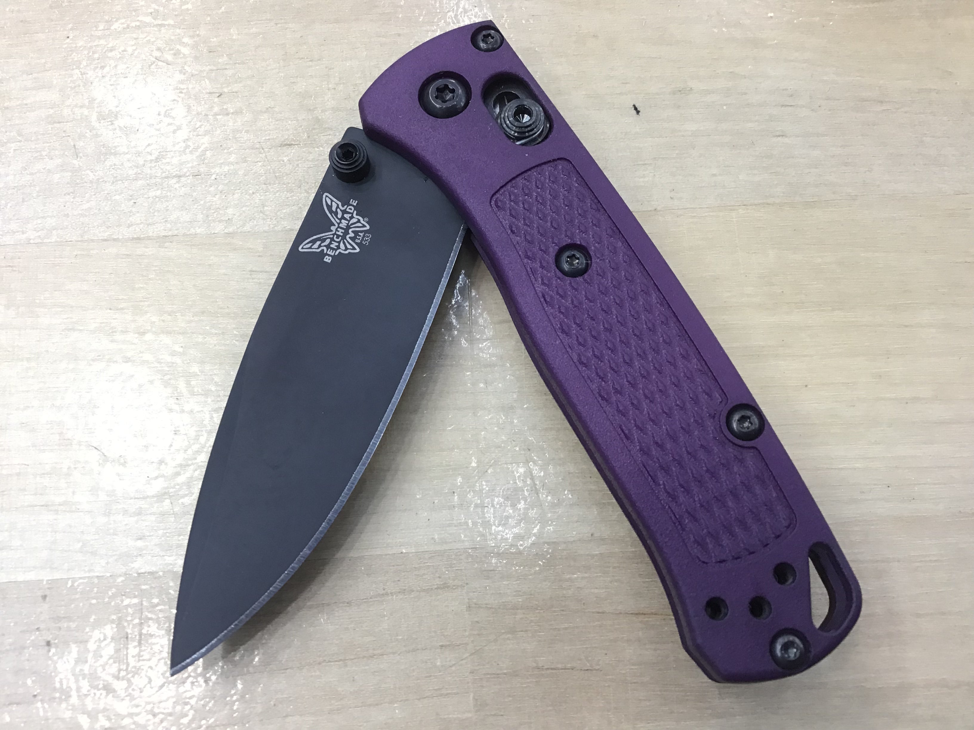 Benchmade Mini Bugout Custom Purple Dyed Scales CPM-S30V Black Blade  533BK-1CUPUR