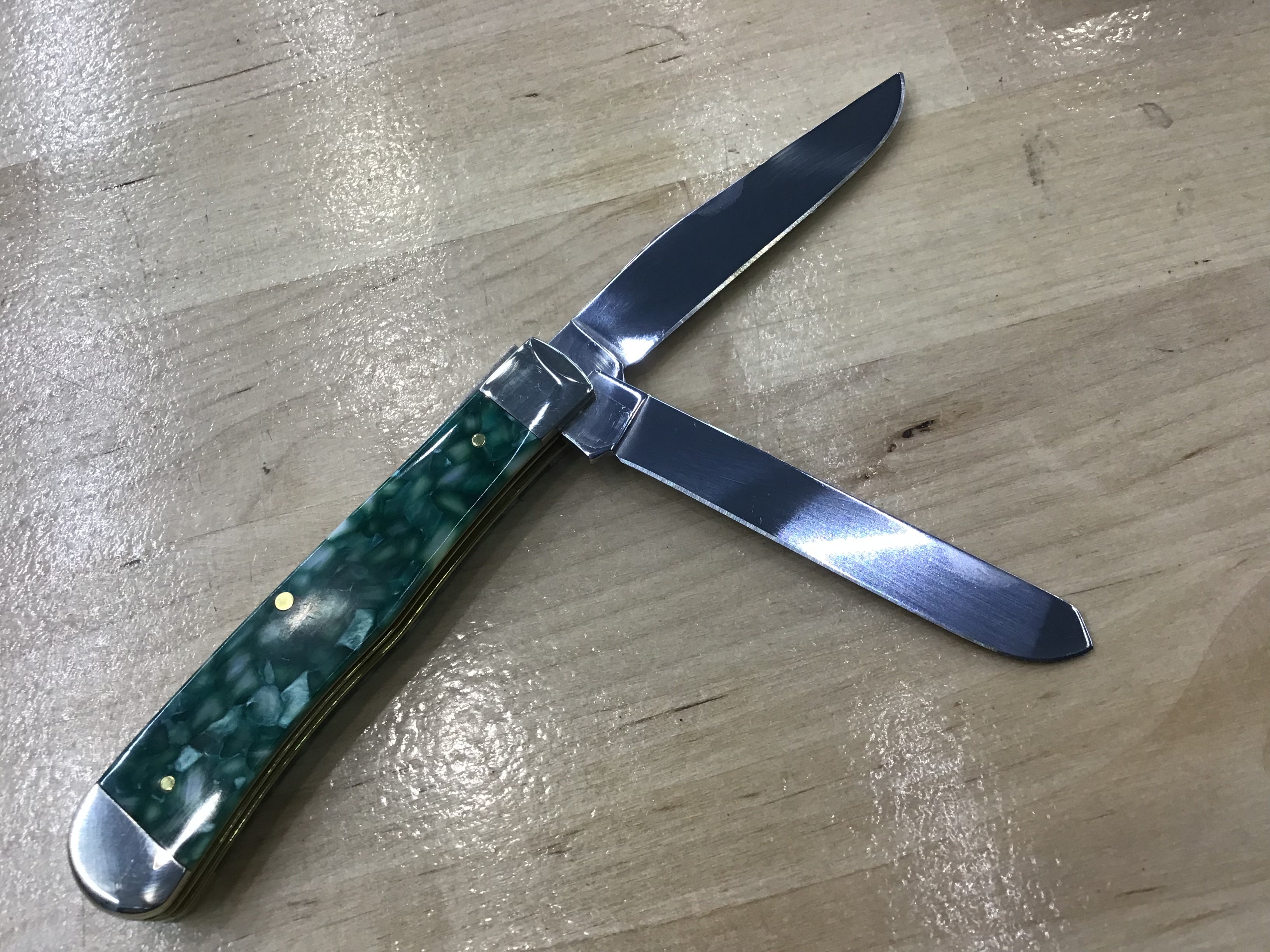 Two Bladed Trapper Green Kirinite Stainless Steel 71380