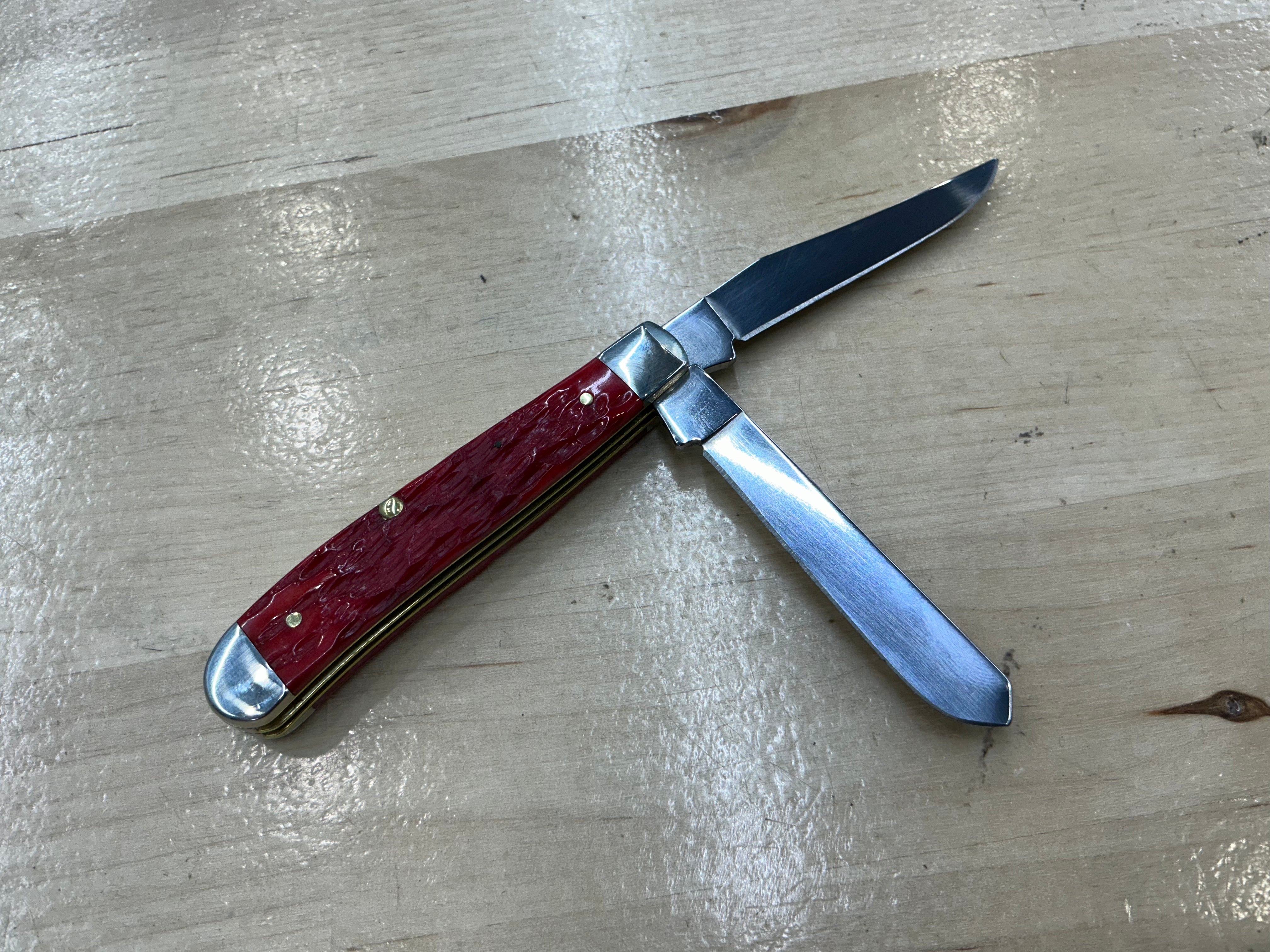 Case Mini Trapper Dark Red Bone - Carbon Steel - 31952