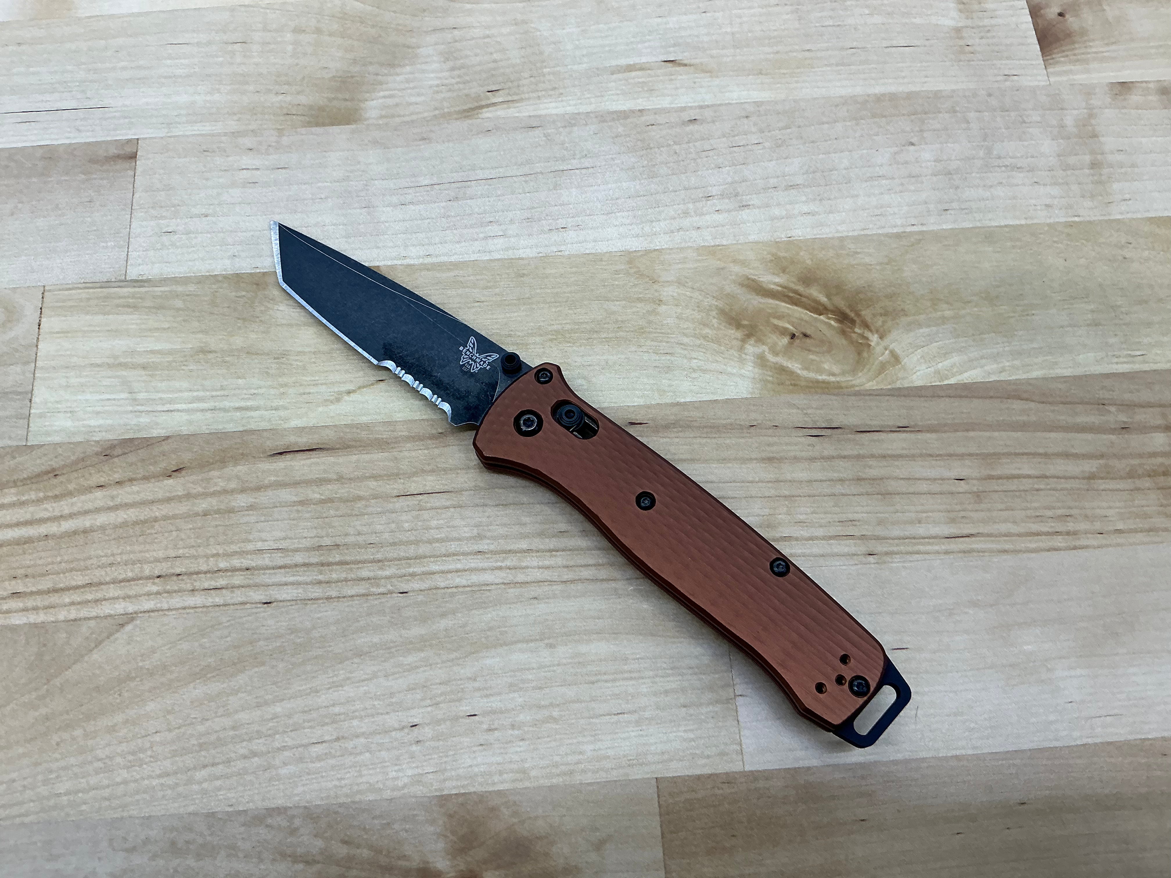 Benchmade Bailout 537SBK-07 Serrated