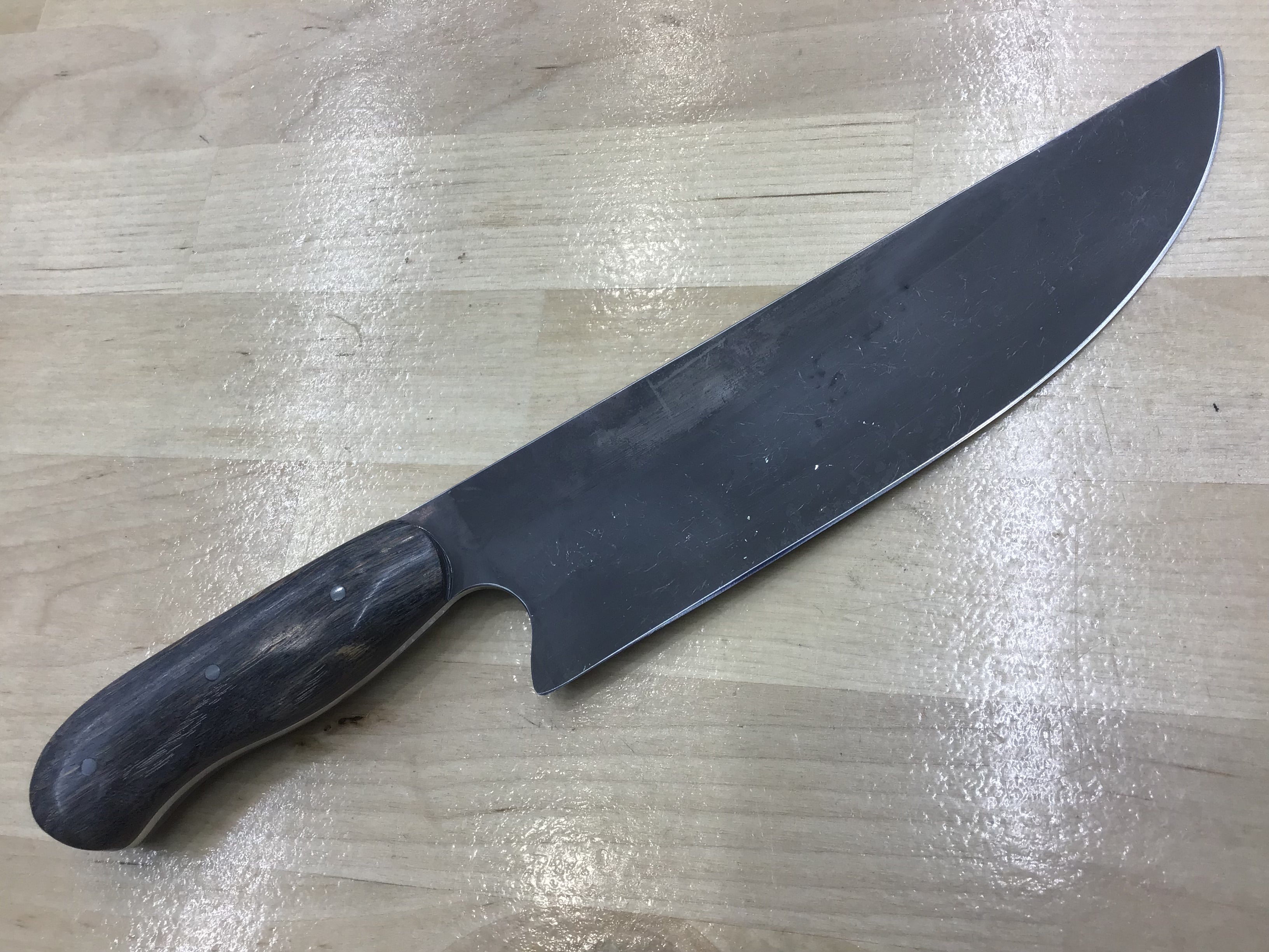 Cuchillo de chef El Gaucho XL en CPM MagnaCut con mango de roble negro