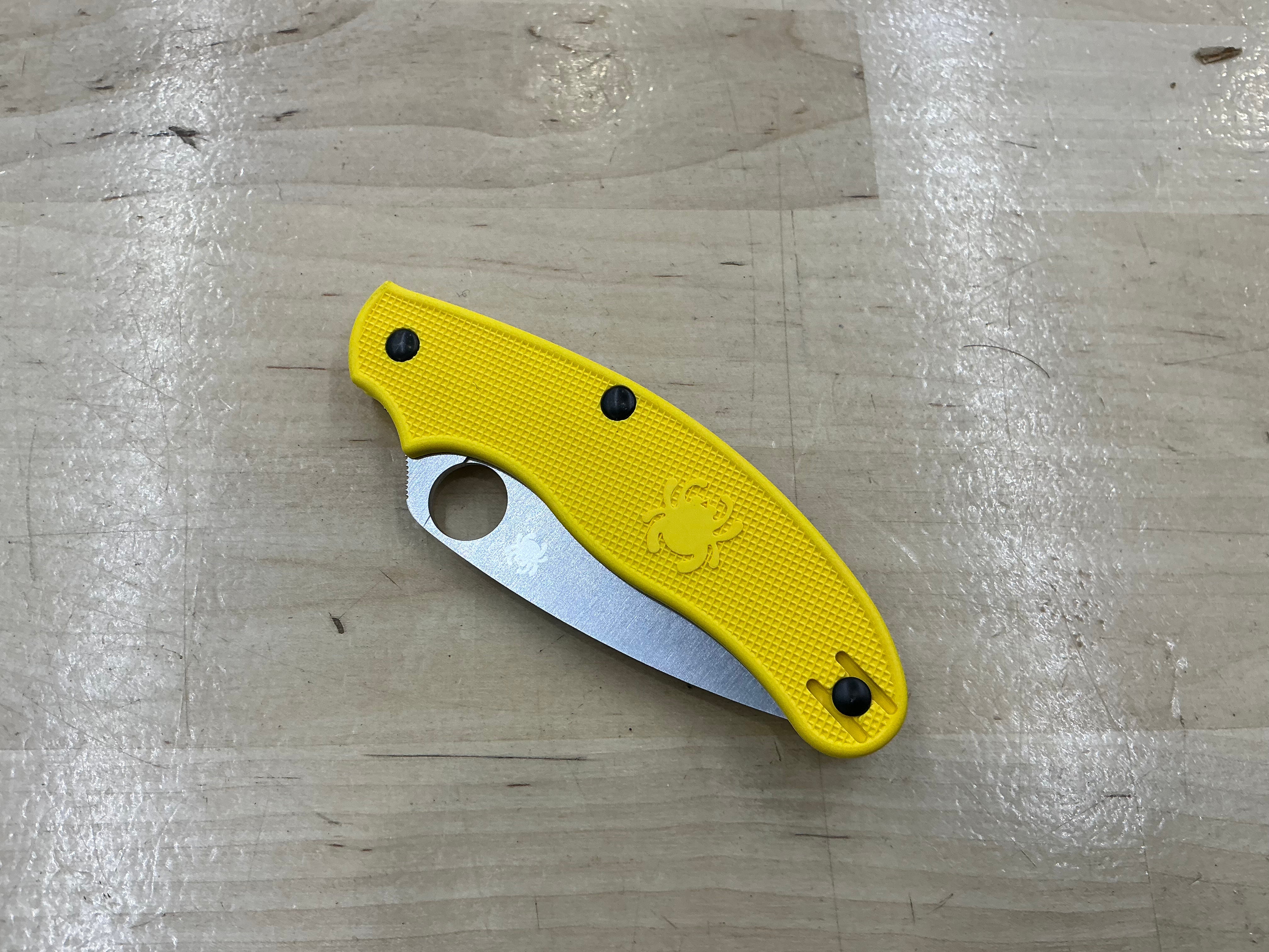Spyderco Penknife Salt Yellow Frn in CPM Magnacut steel