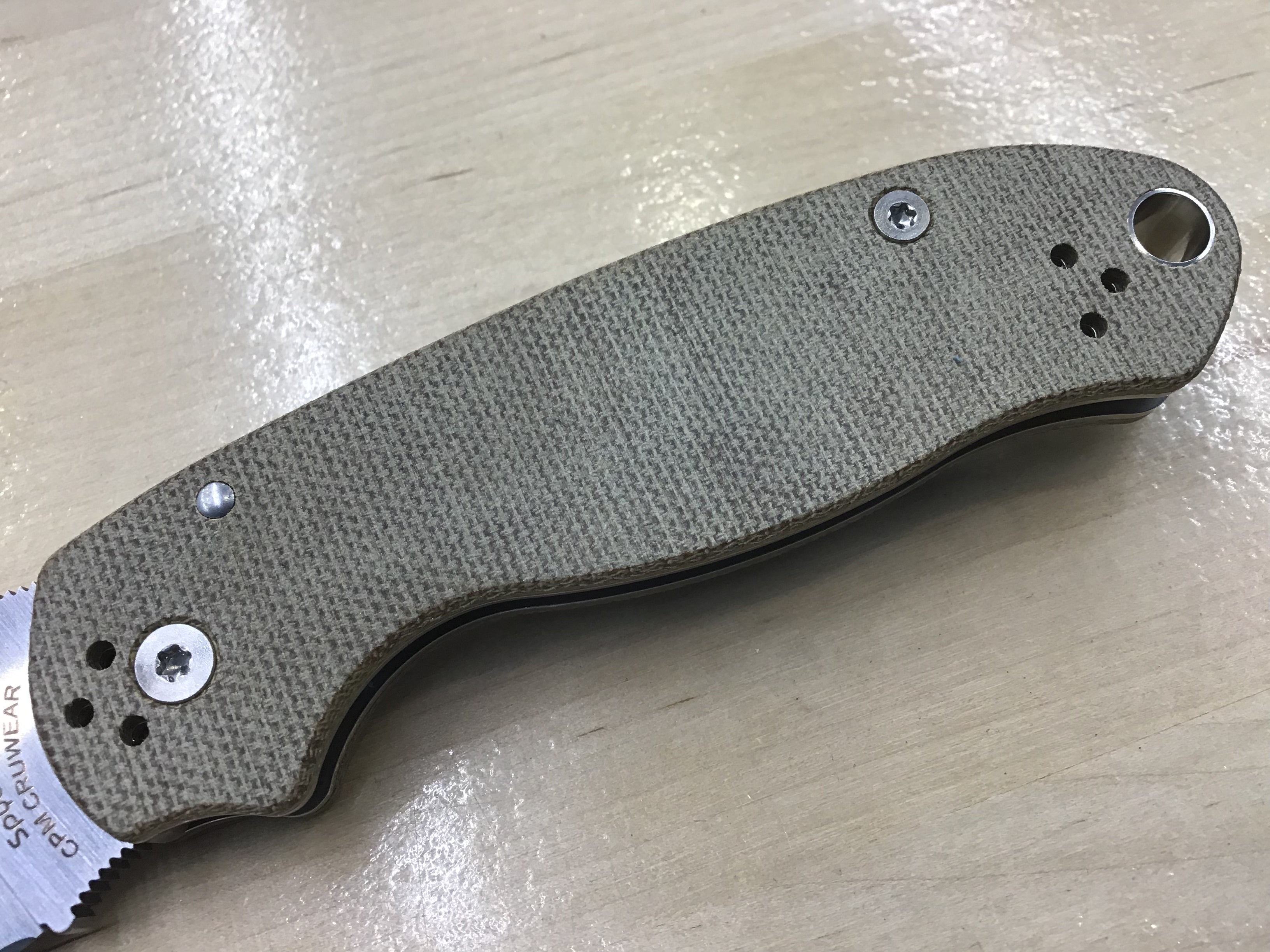 Spyderco Para 3 CRUWEAR and Canvas Micarta C223MPCW