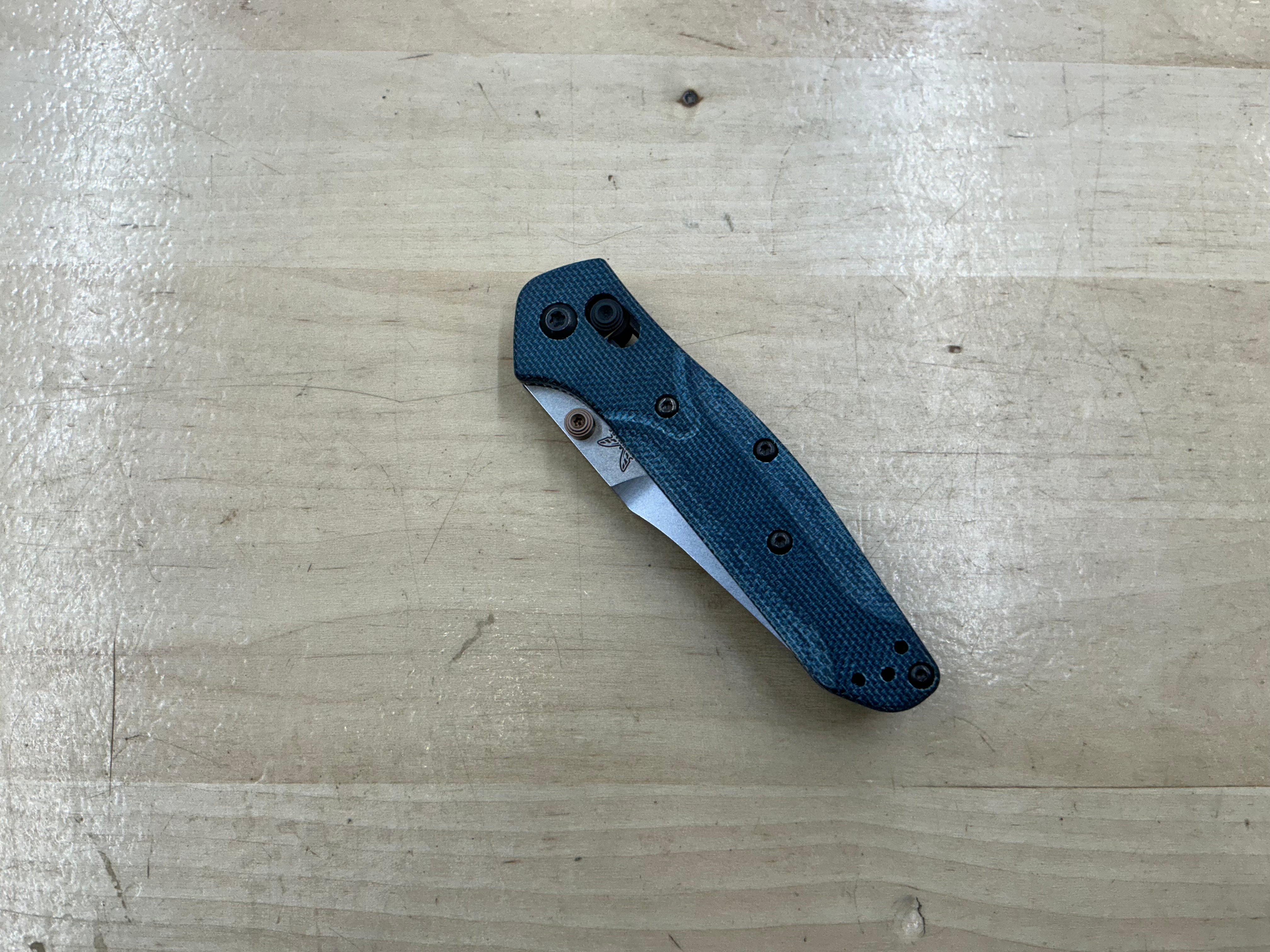Benchmade Mini Osborne AXIS Lock Knife Denim Micarta