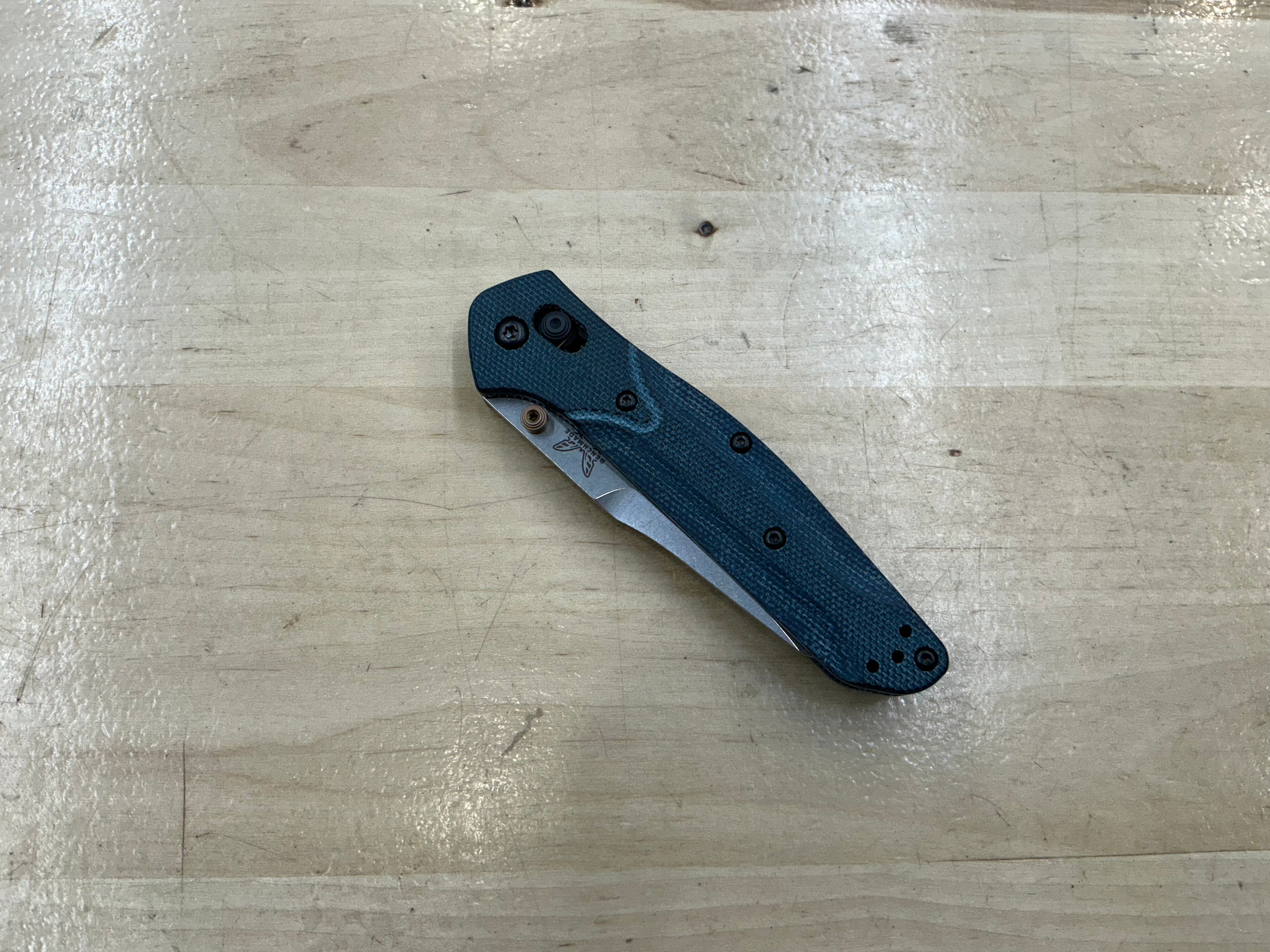 Benchmade Osborne AXIS Lock Knife Denim Micarta