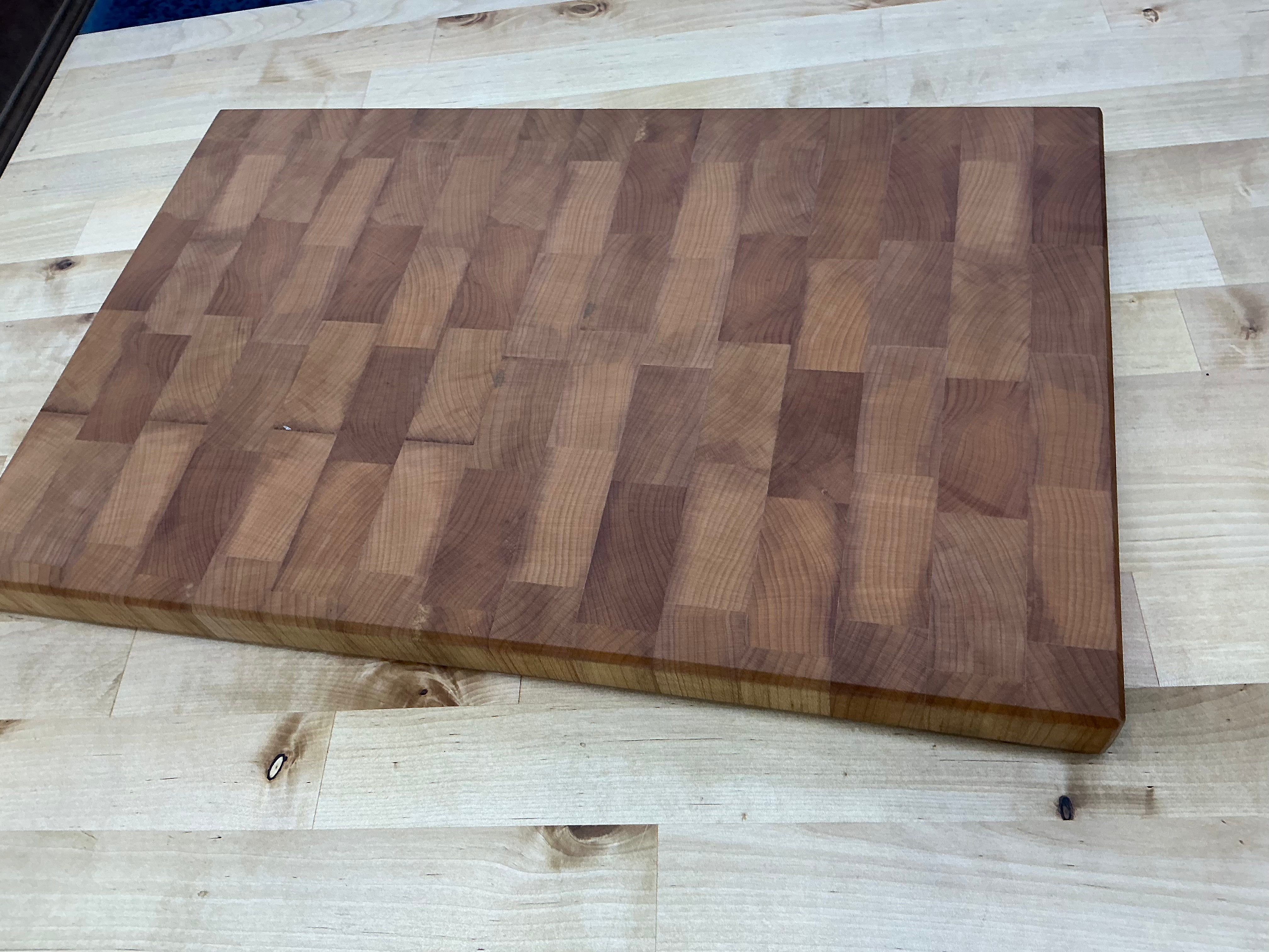 4HME Hard Maple End-grain Cutting Board
