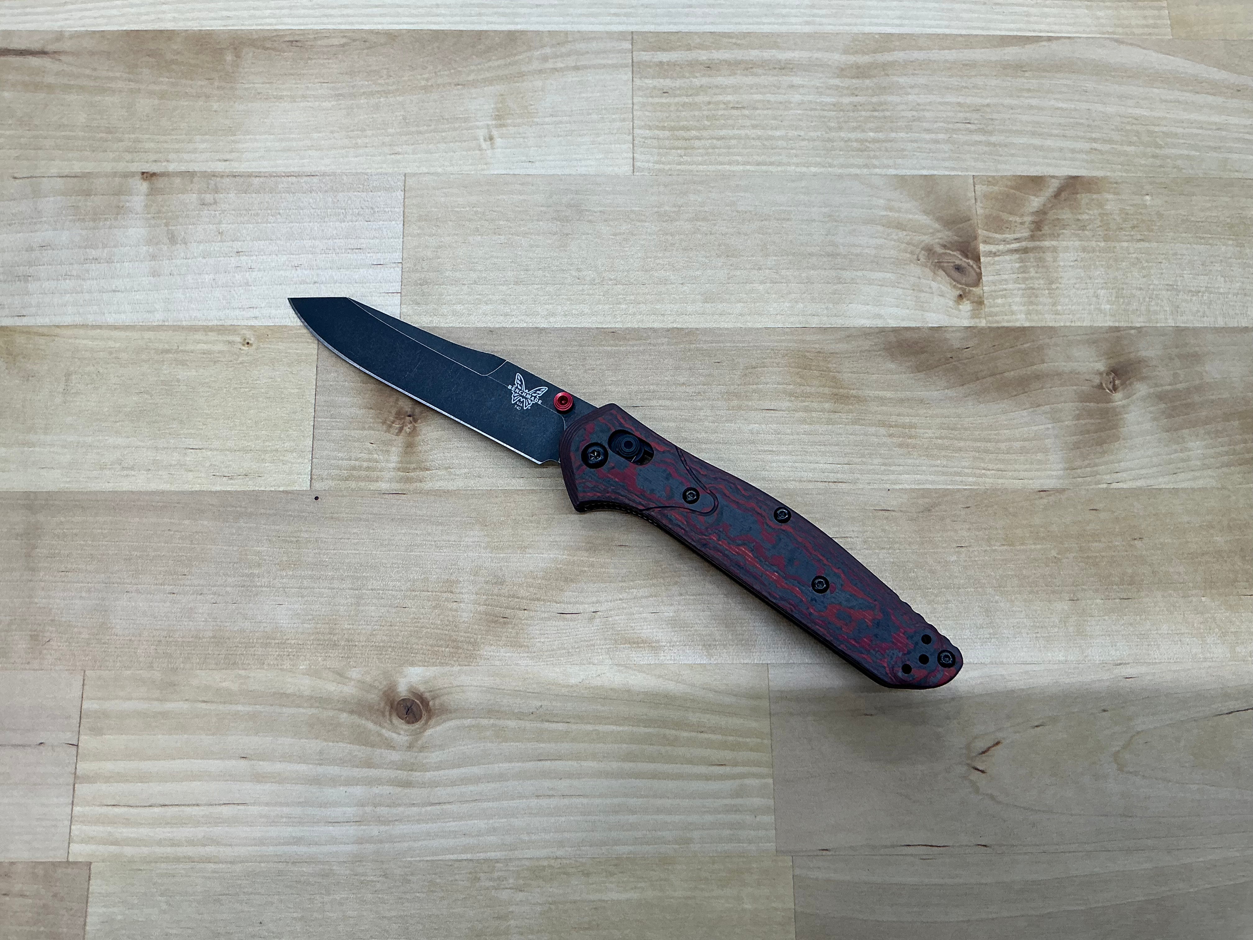 Benchmade Osborne AXIS Lock Knife Lava-flow Fat Carbon