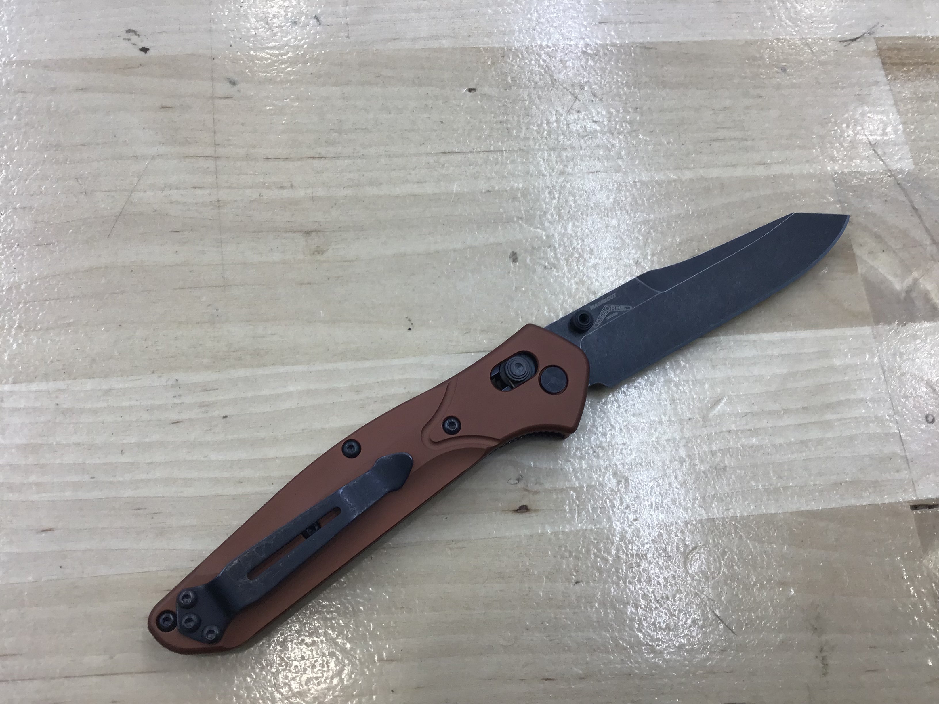 Benchmade Osborne AXIS Lock Knife Burnt Copper Al