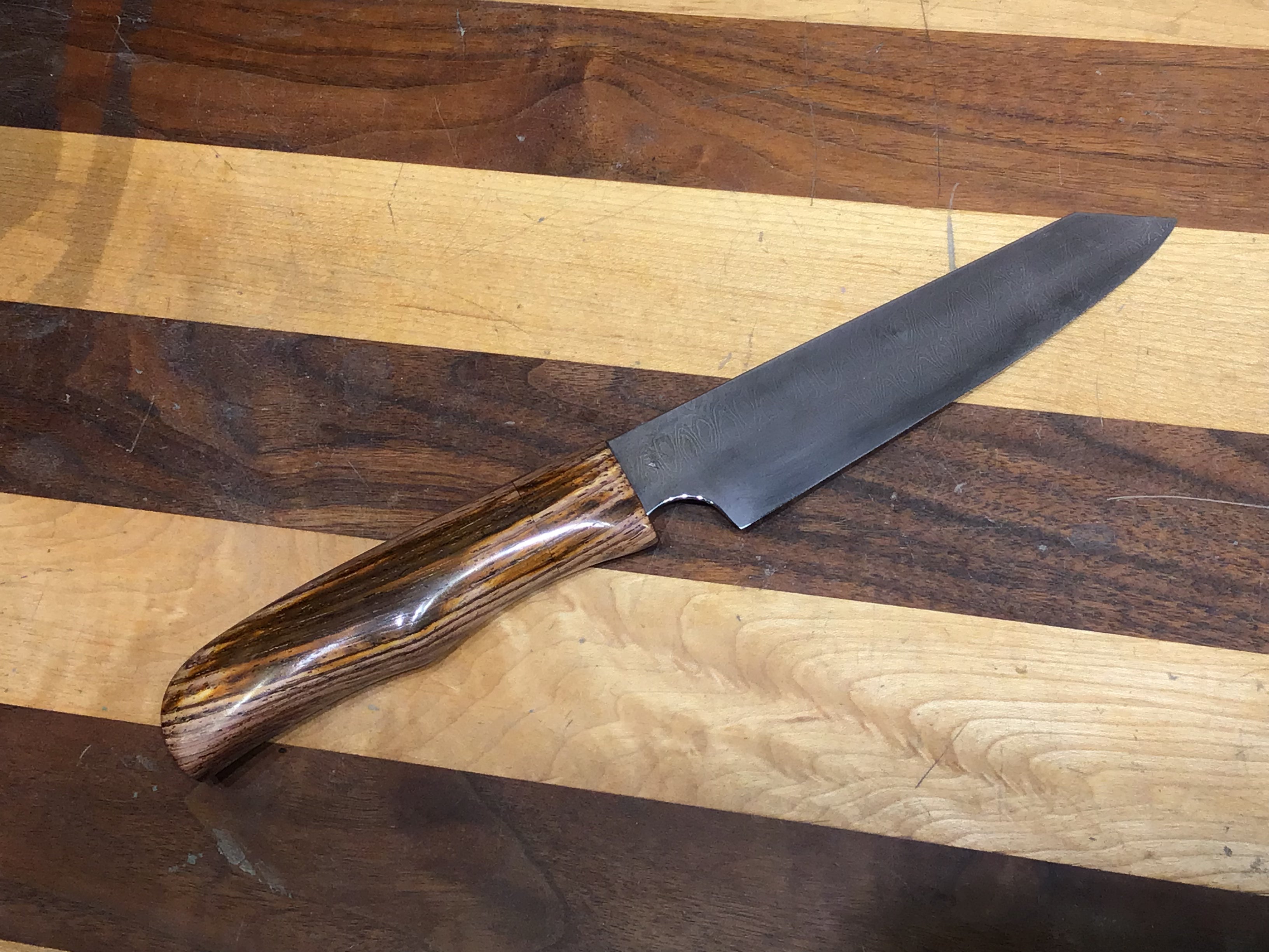 Couteau Damascus Petty en blanc #1 à haute teneur en carbone avec un manche en cocobolo naturel