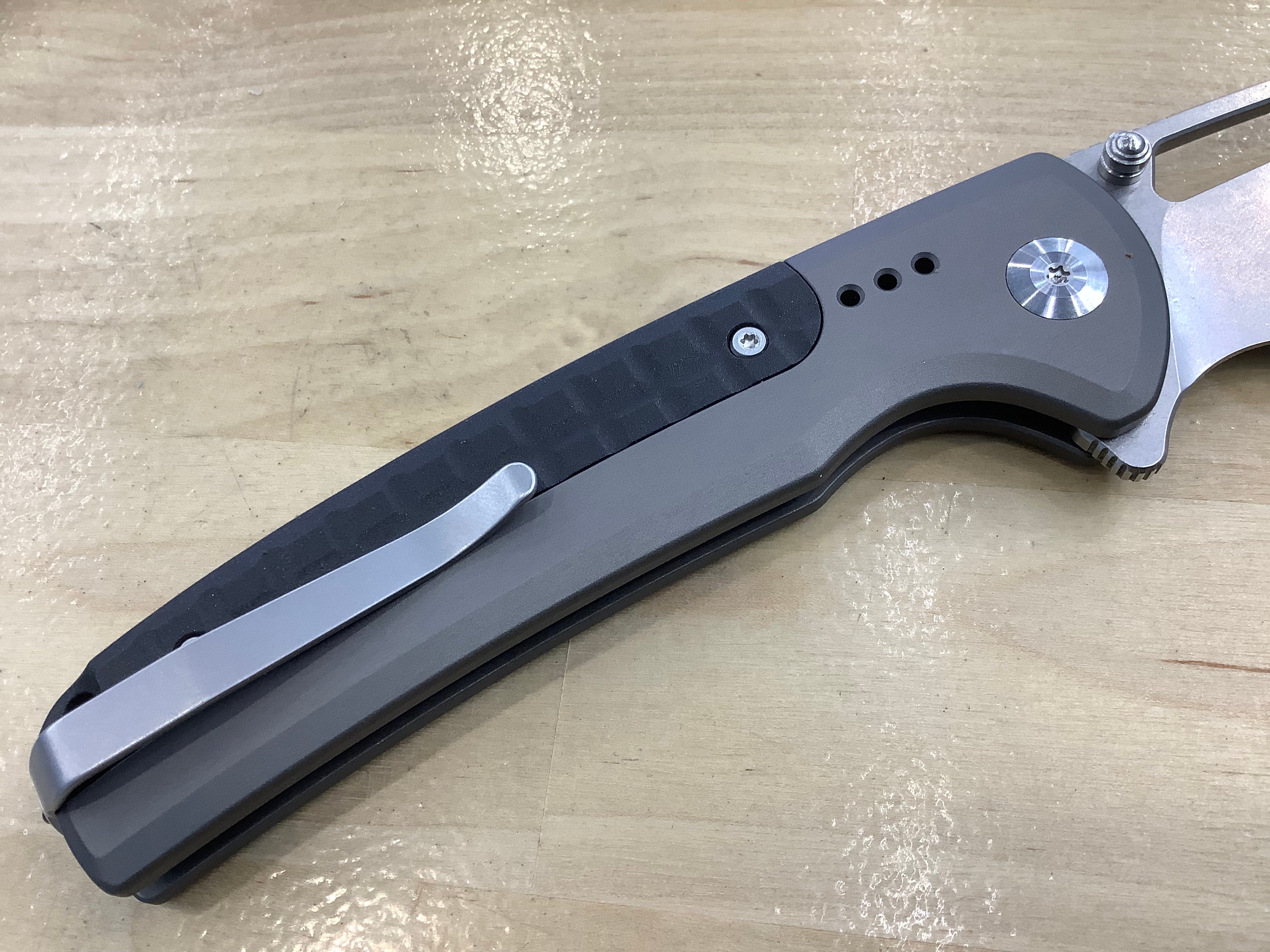 CIVIVI Sentinel Strike Flipper & Button Lock Knife Aluminum & FRN Handle (3.7" K110 Blade) C22025B-2