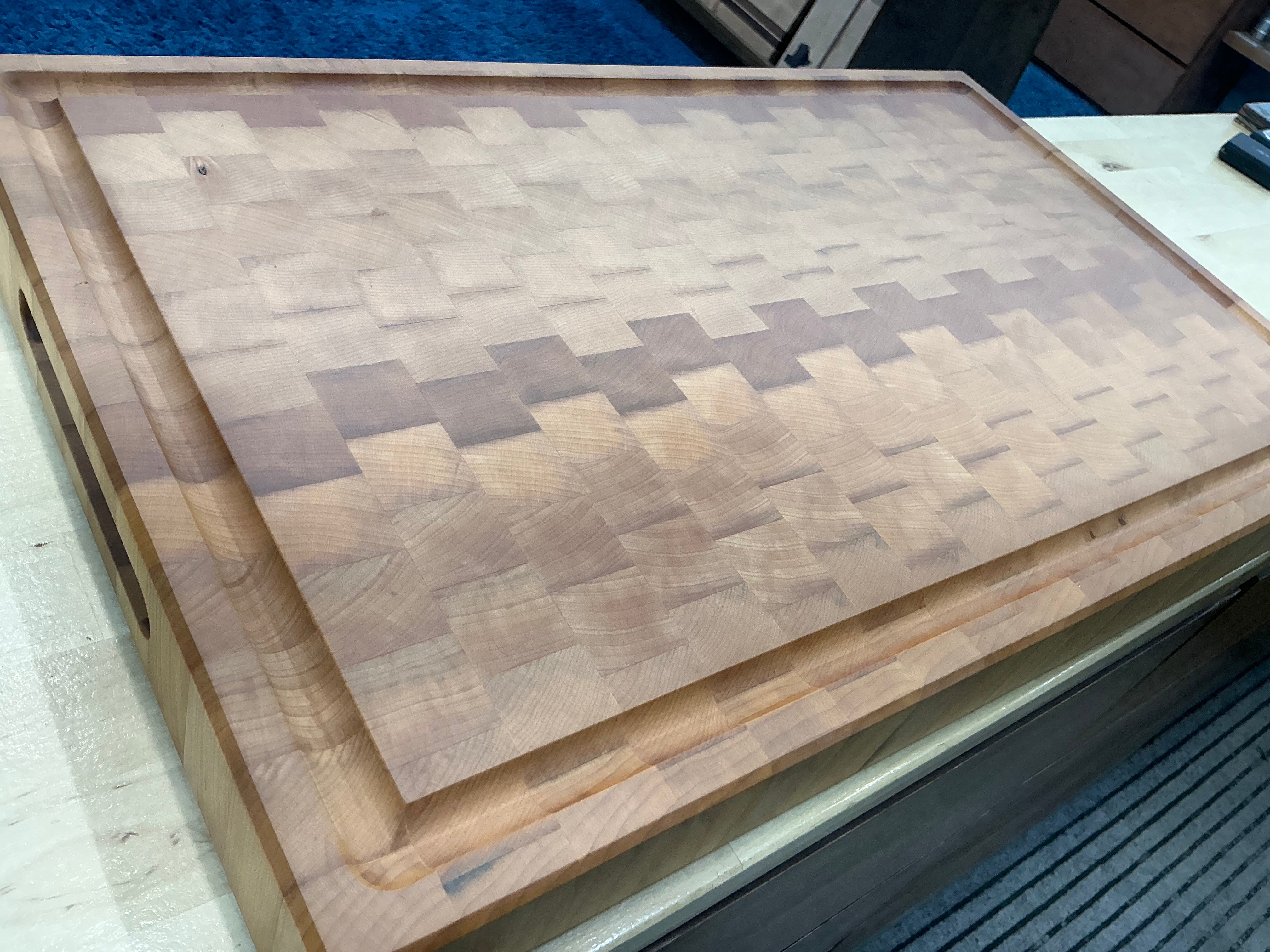 6HME Maple End-Grain XL Cutting Board with Juice Groove