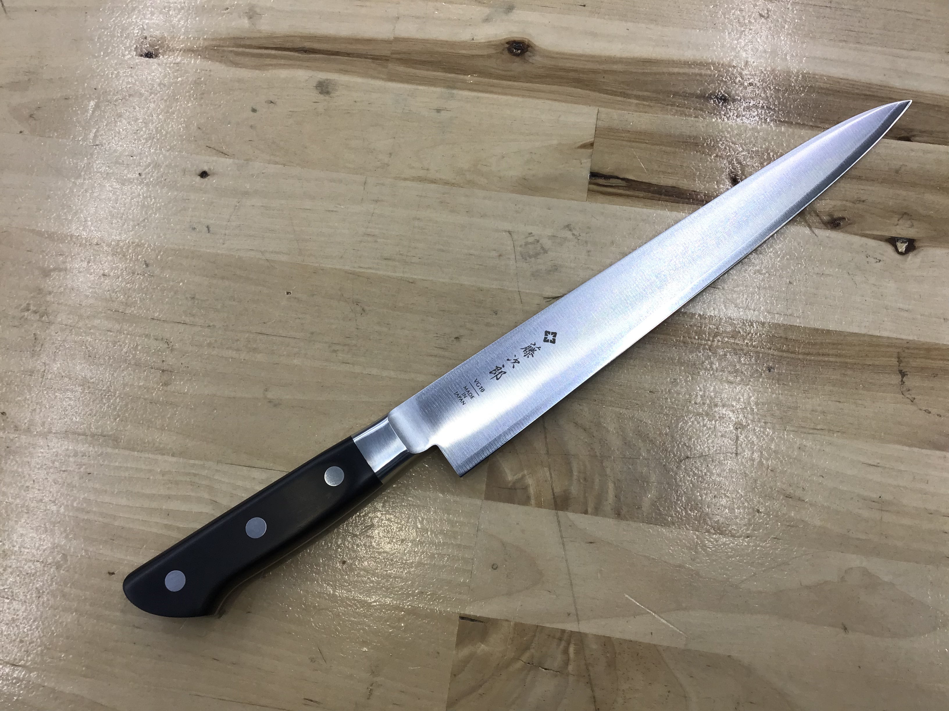 Tojiro F-806 Classic Slicer (Sujihiki) 270mm