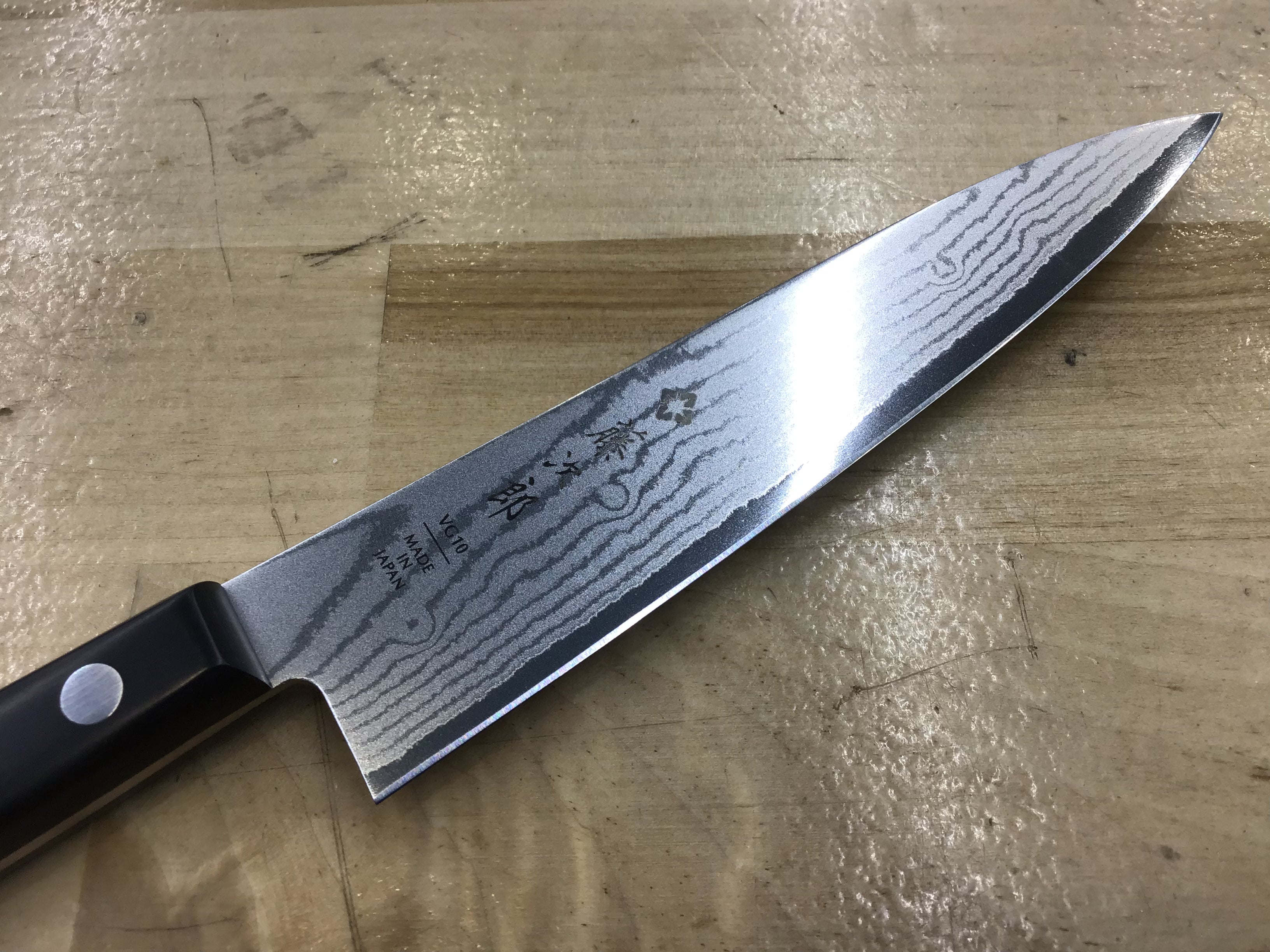 Tojiro F-333 Basic Damascus Petty 135mm