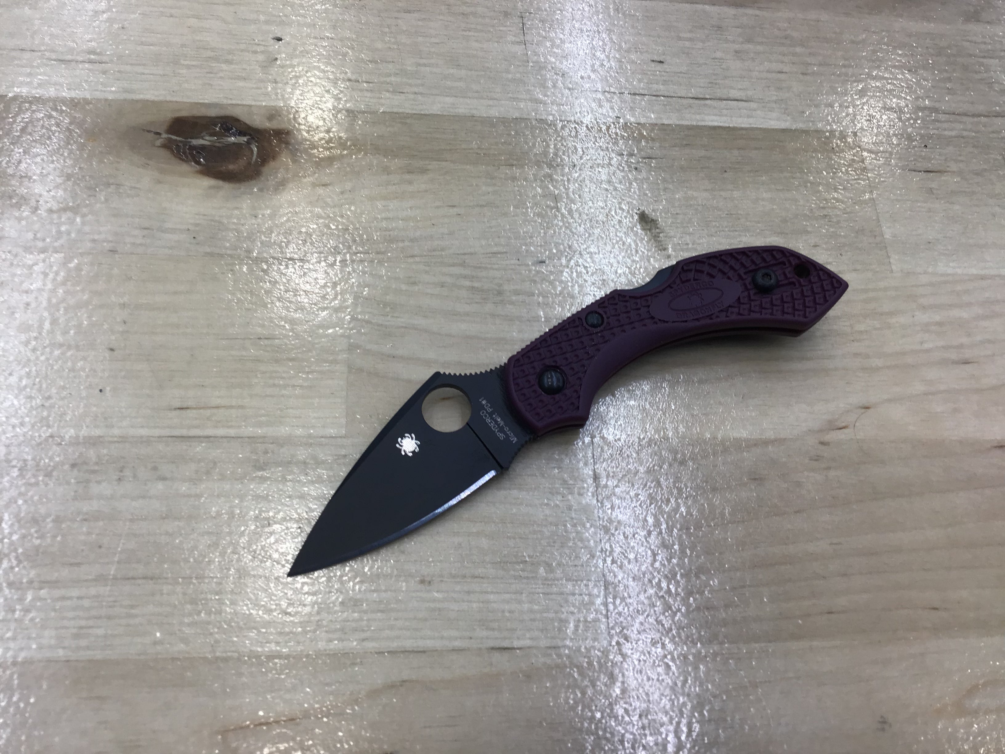 Spyderco Dragonfly 2 Lightweight Lockback Knife Burgundy FRN (2.25" Black PD#1)