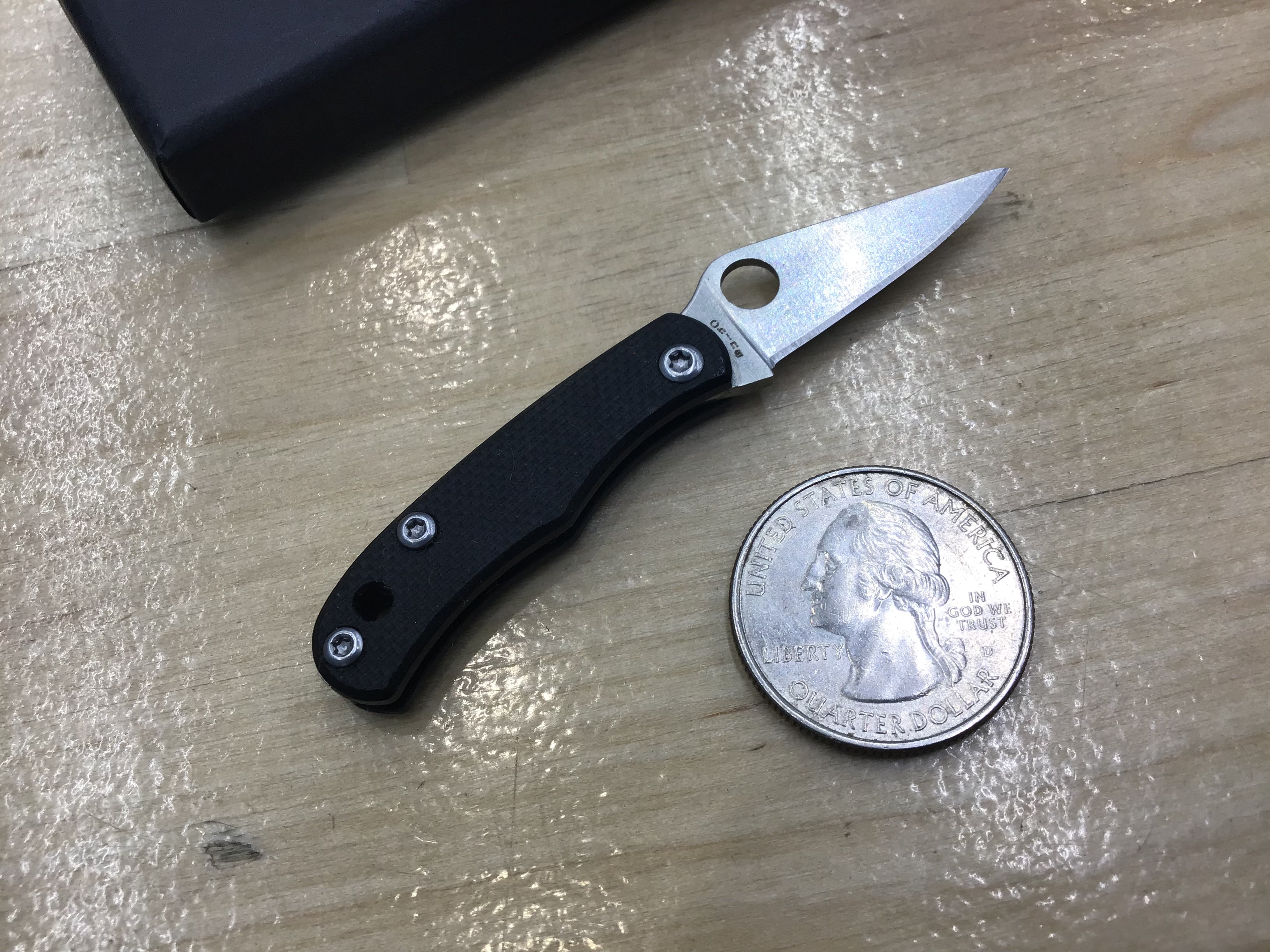 Spyderco Bug Black G-10 - 12C27 - C133GBKP