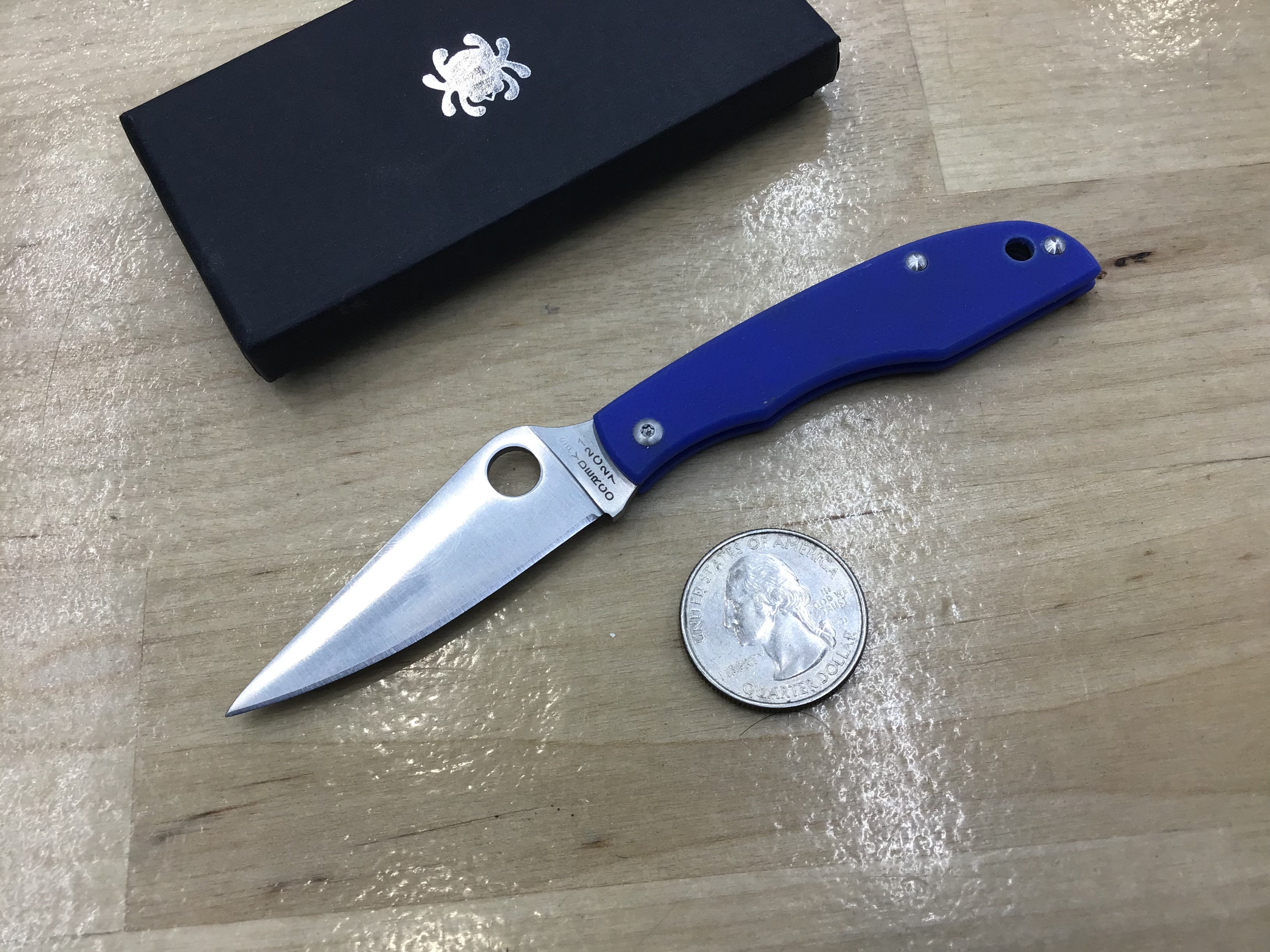 Spyderco Grasshopper Slip Joint Knife Blue G-10 - 12c27 C138GBLP