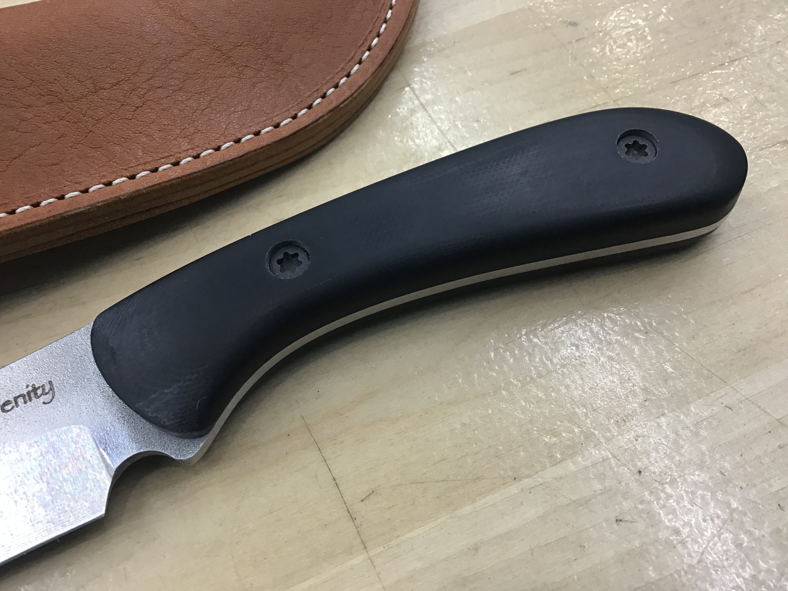 713 Utility Knife in CPM MagnaCut with Black G-10 Handle