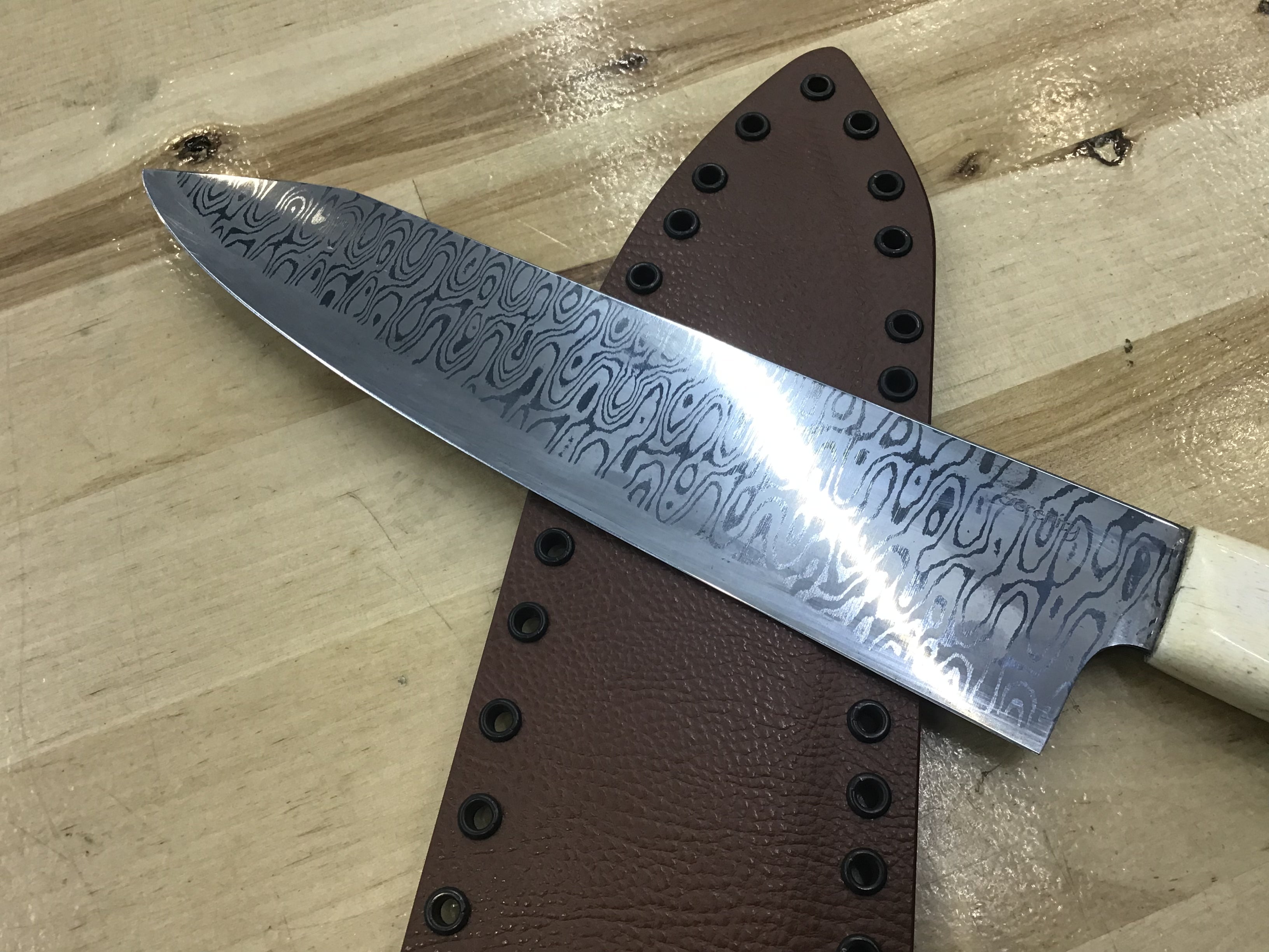 W1 Damascus Gyuto