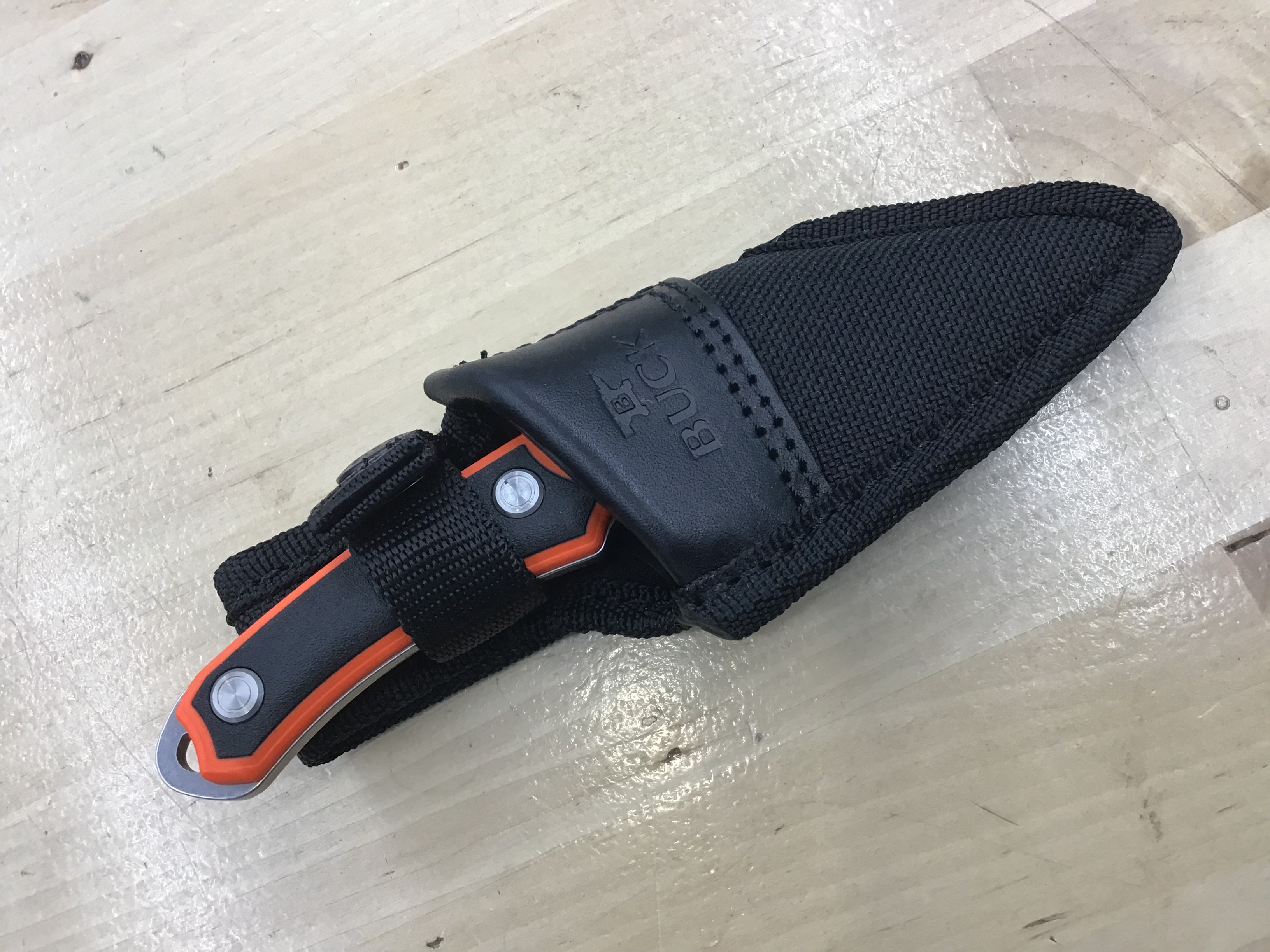 Buck Alpha Scout Select Black & Orange 0662ORS-B