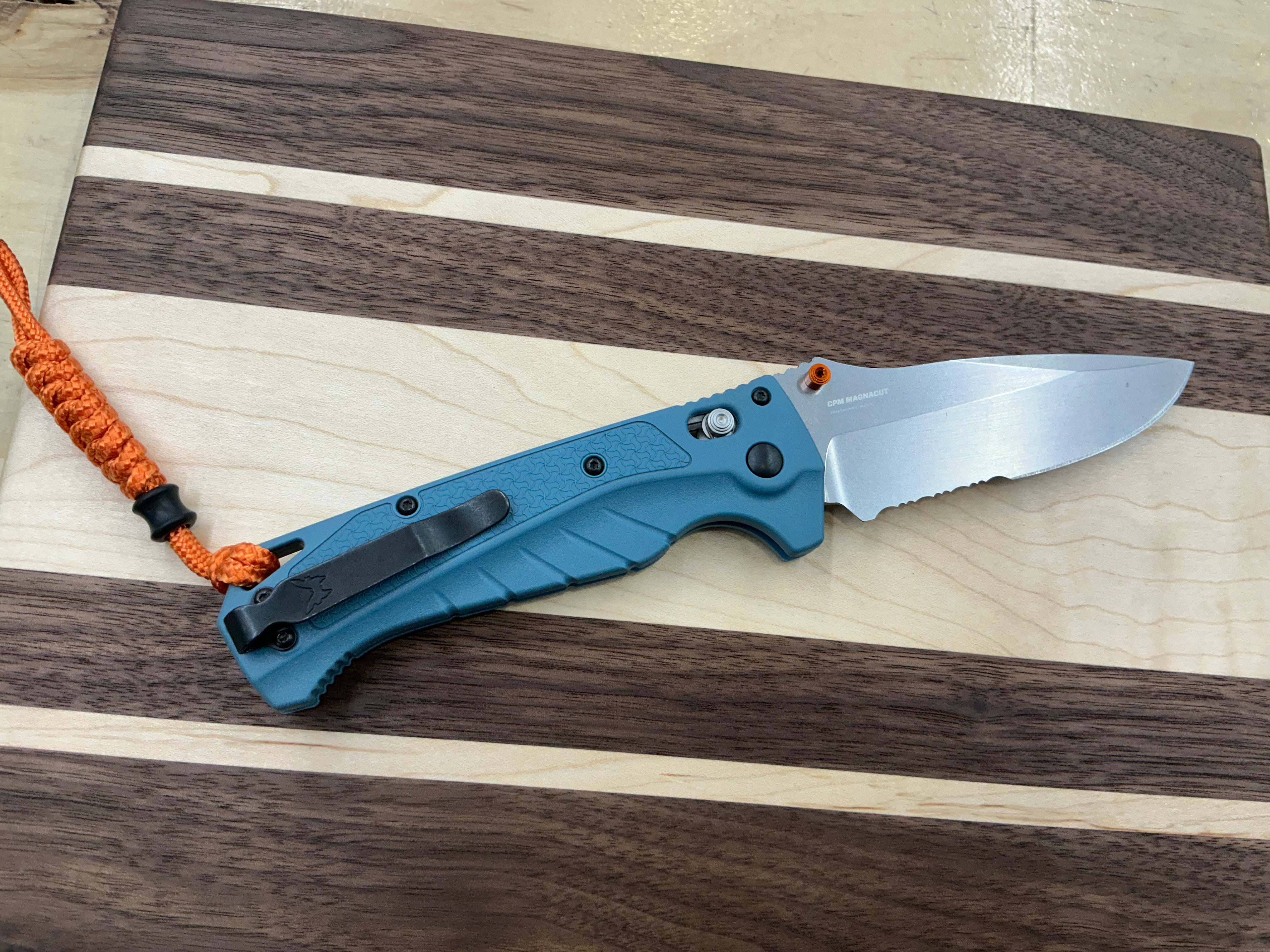 Benchmade Adira AXIS-Lock MagnaCut Knife Depth Blue Grivory (3.9" SW Serr)