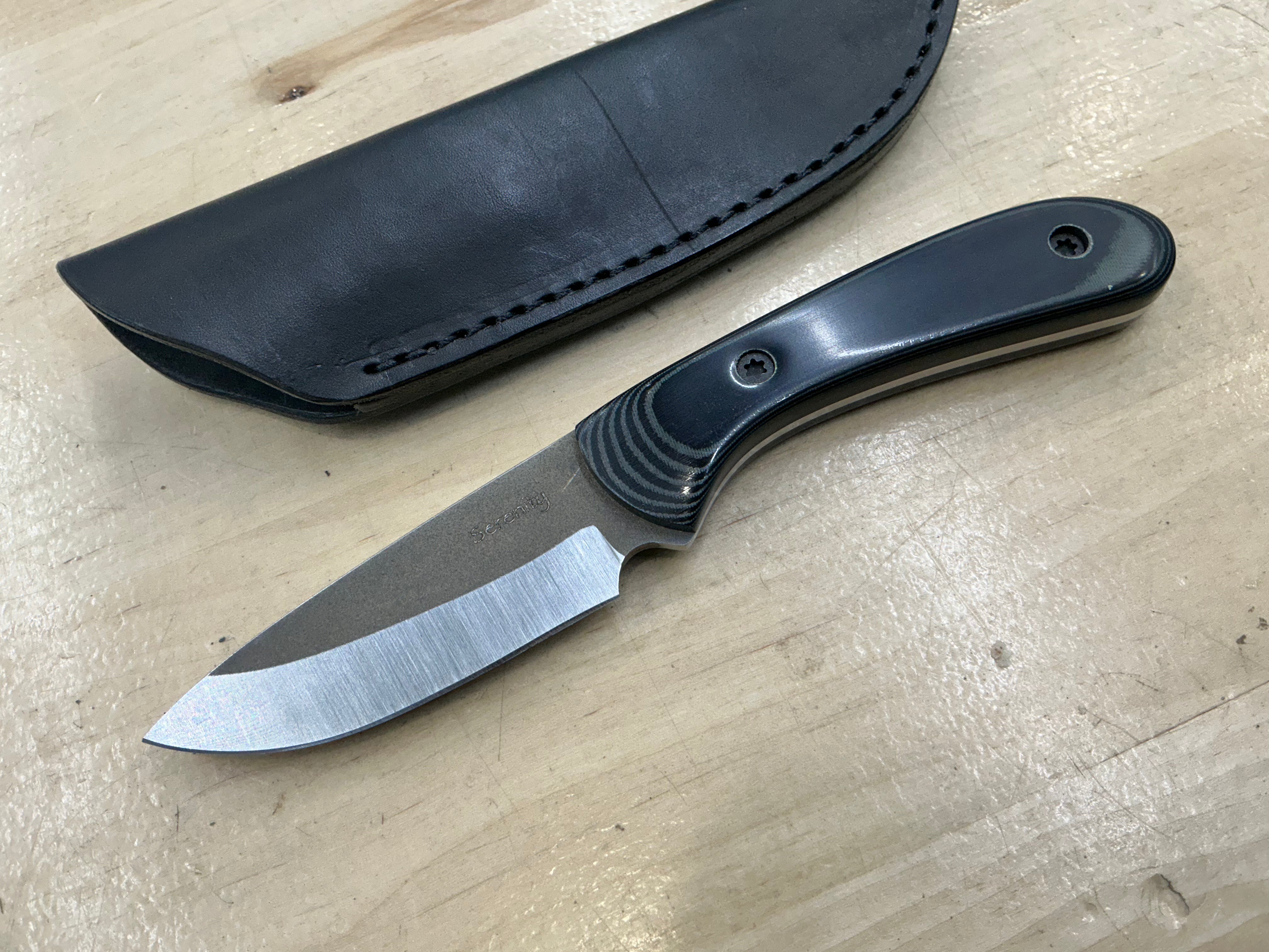 713 Utility Knife in CPM MagnaCut with Black/Grey G-10 Handle