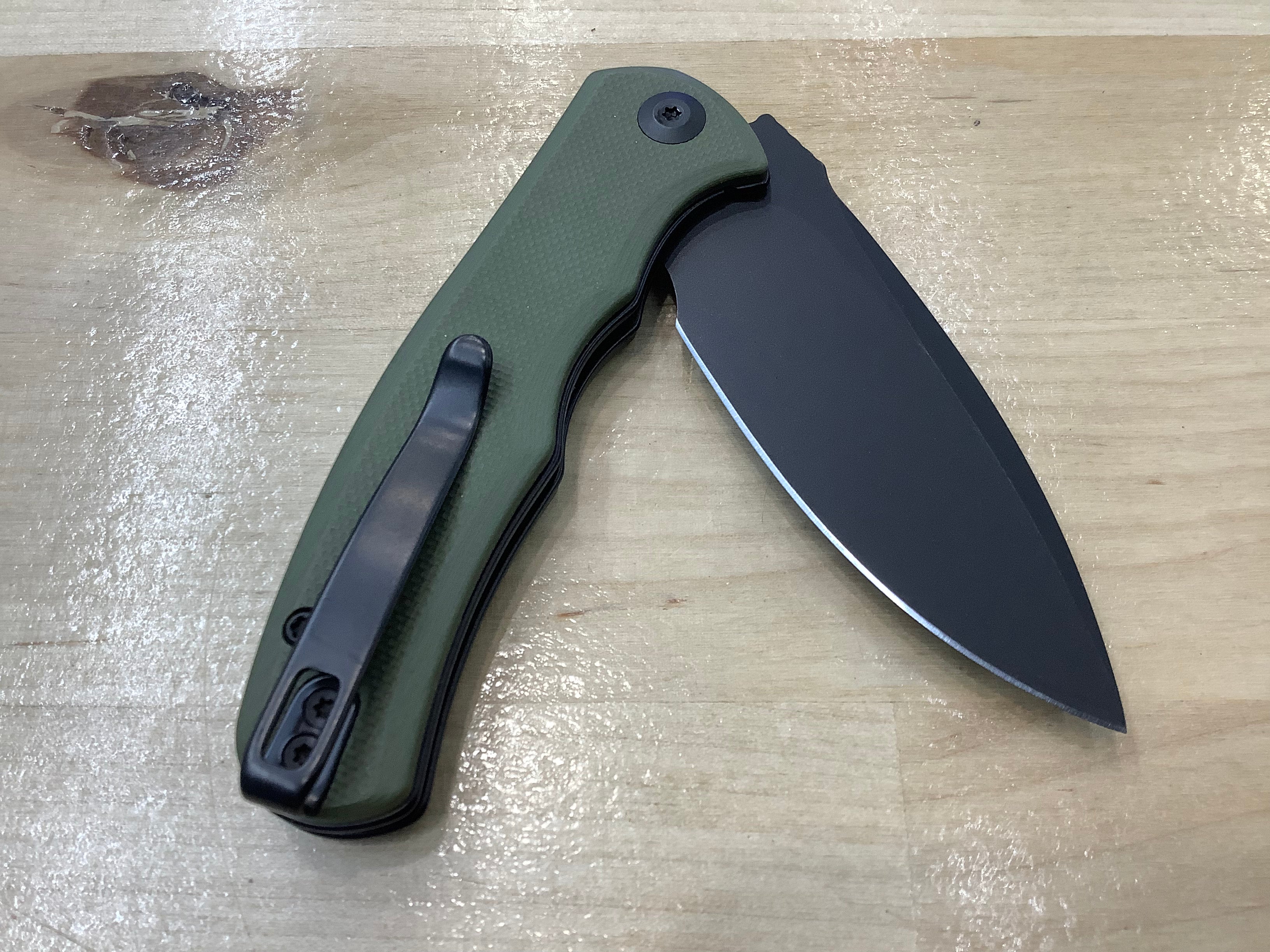 Couteau CIVIVI Mini Praxis Flipper avec manche en G10 vert OD (lame noire D2 de 2,98 po) C18026C-1