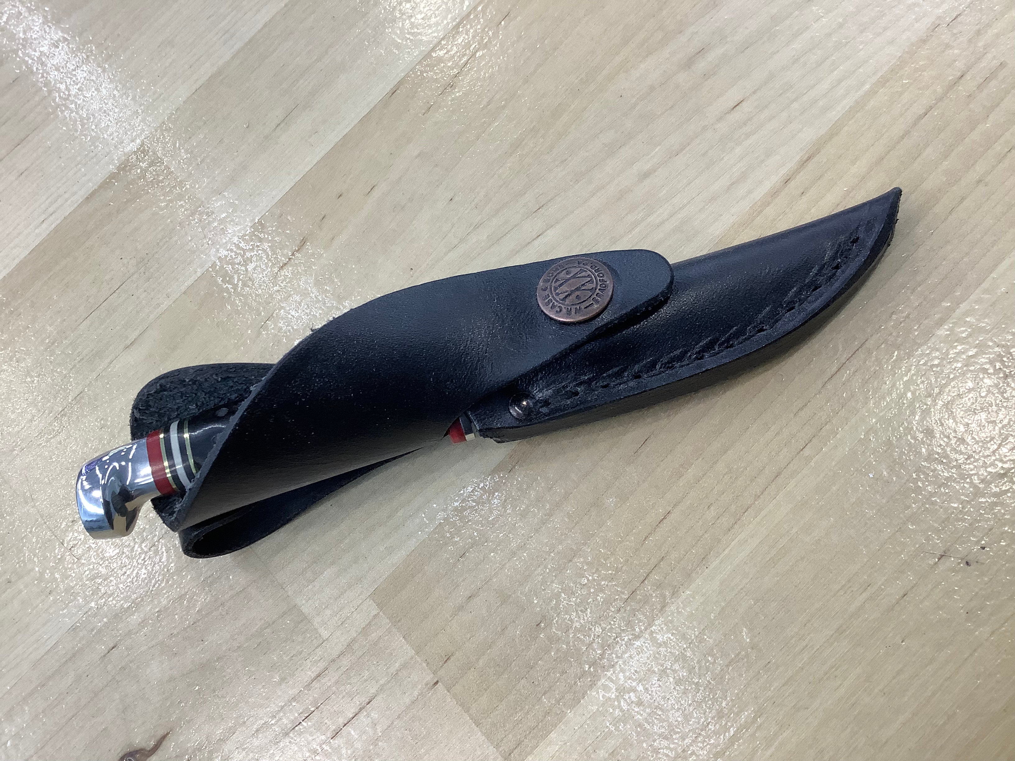 Case Knives Buffalo Horn Mini FINN Hunter with Leather Sheath 17916