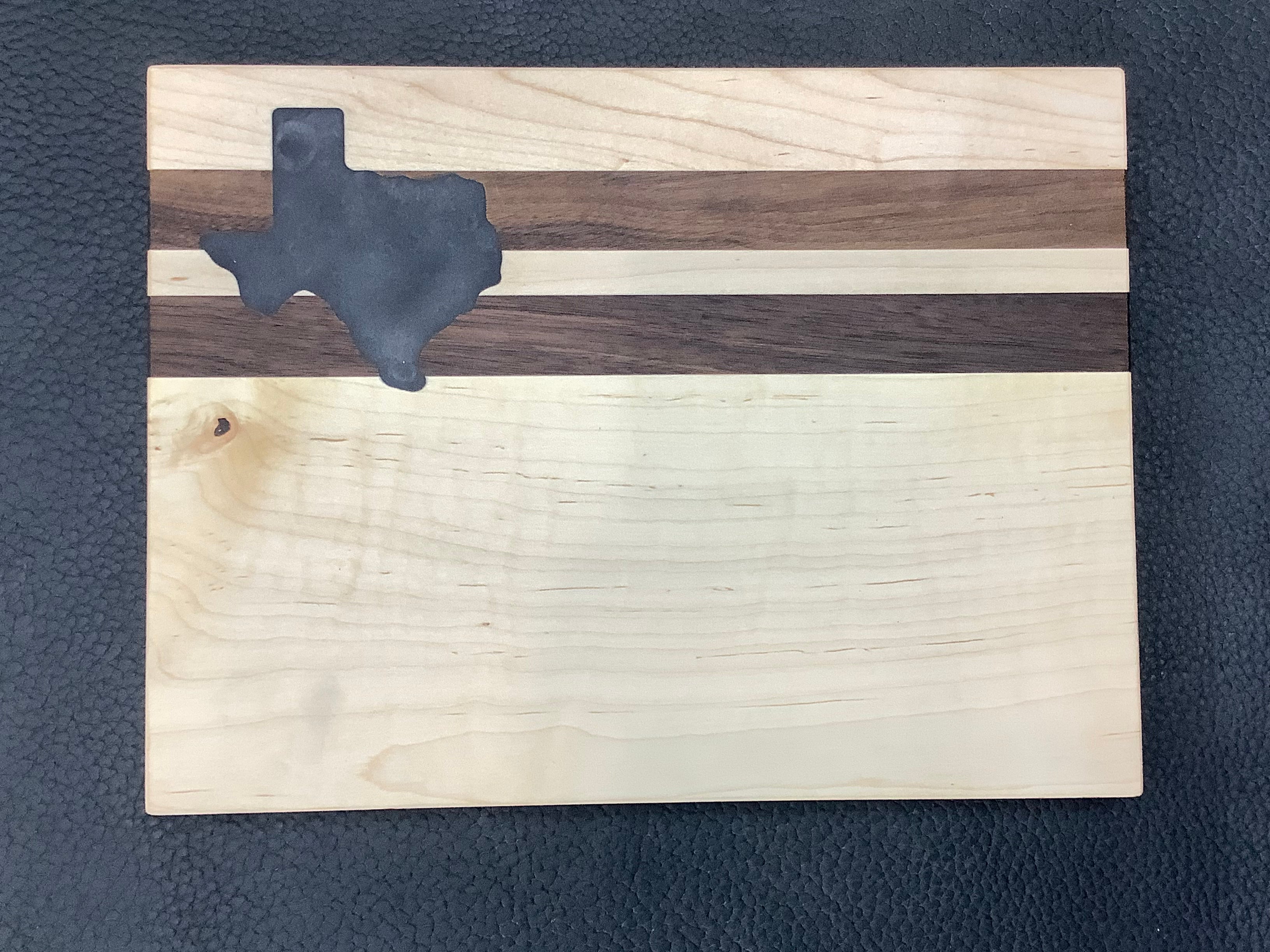 40MWTX1 Small Cutting Board Maple & Walnut TX Inlay