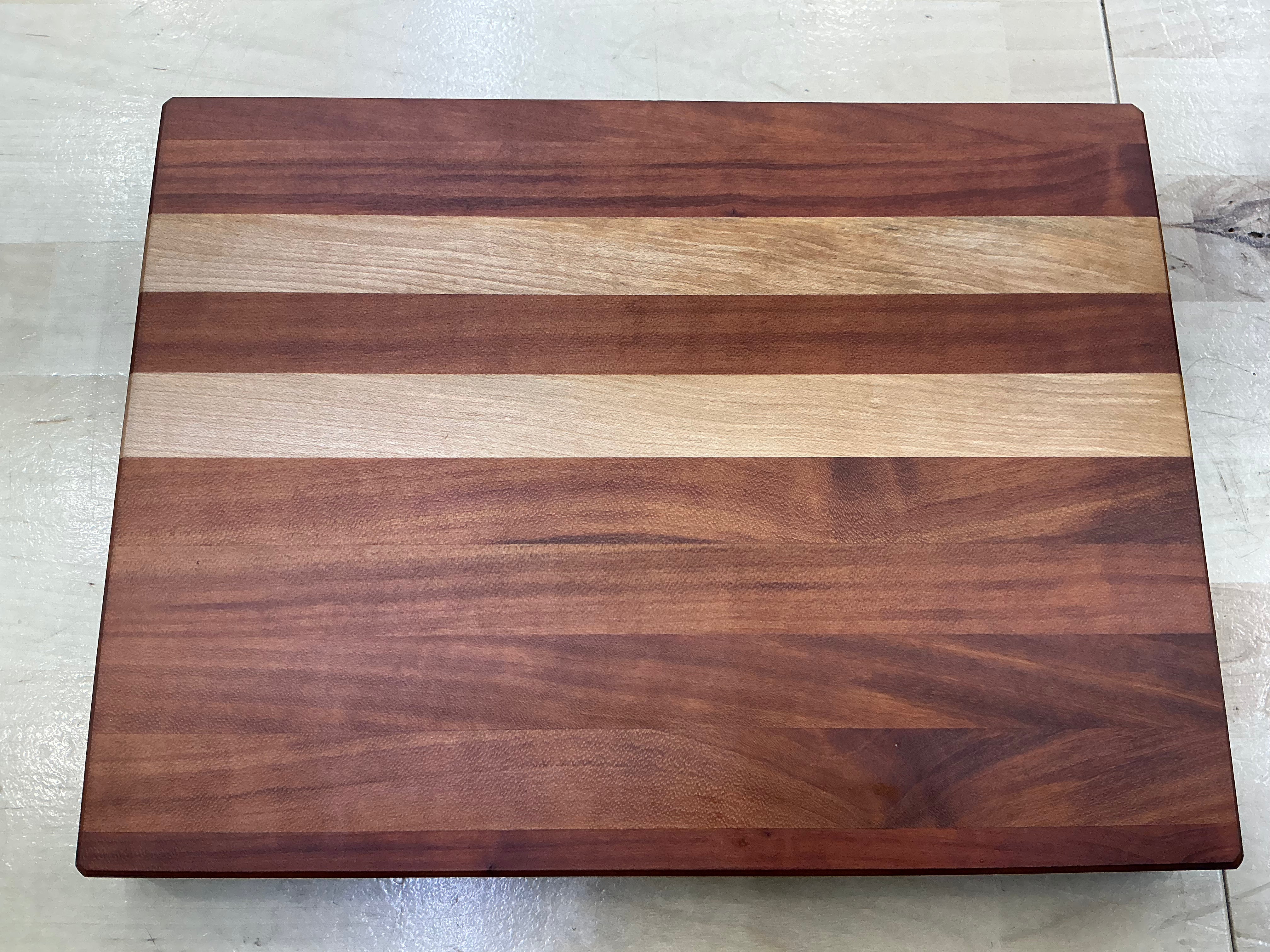 8CMS Cherry & Maple Side Grain Cutting Board