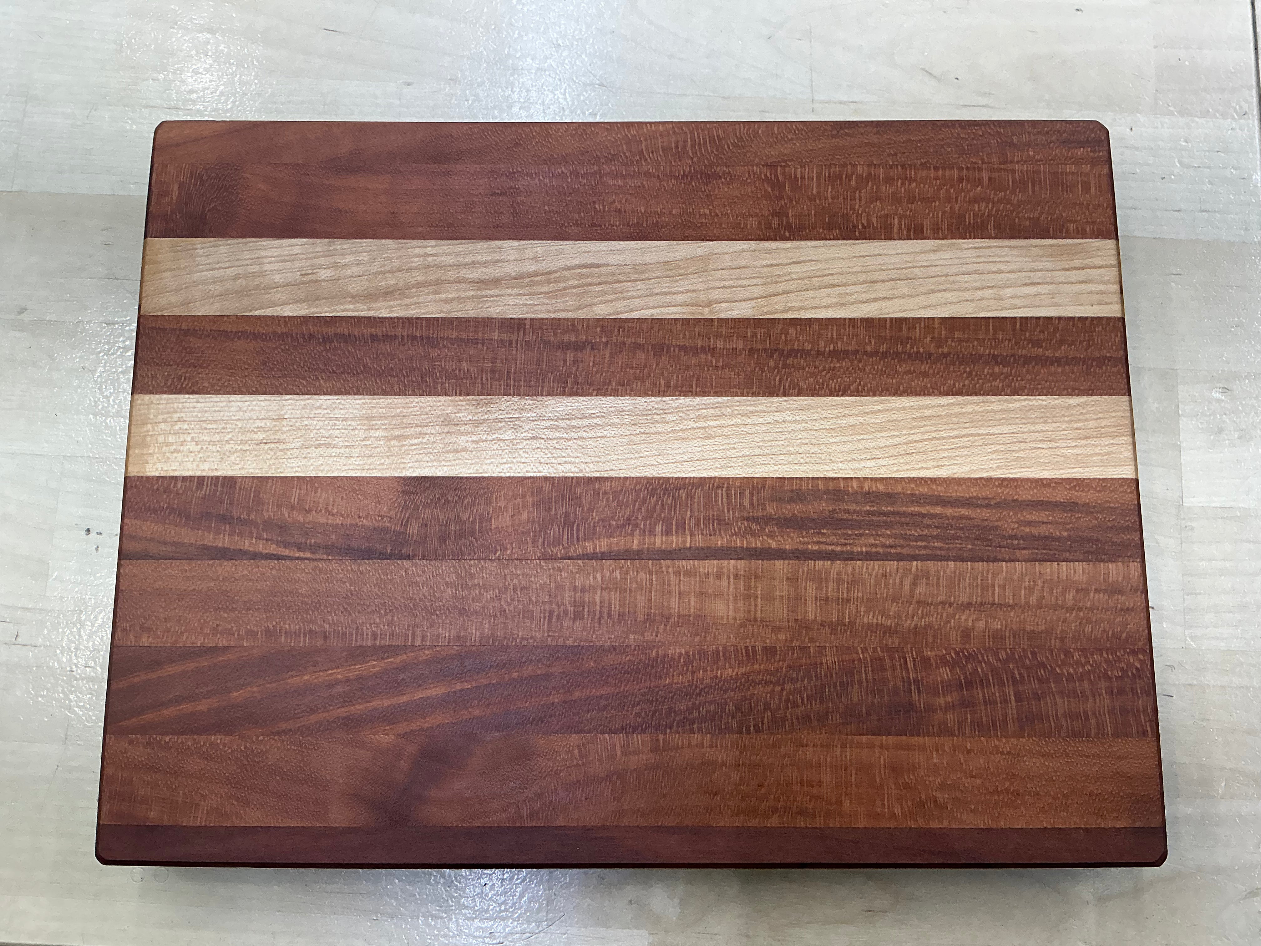 8CMS Cherry & Maple Side Grain Cutting Board
