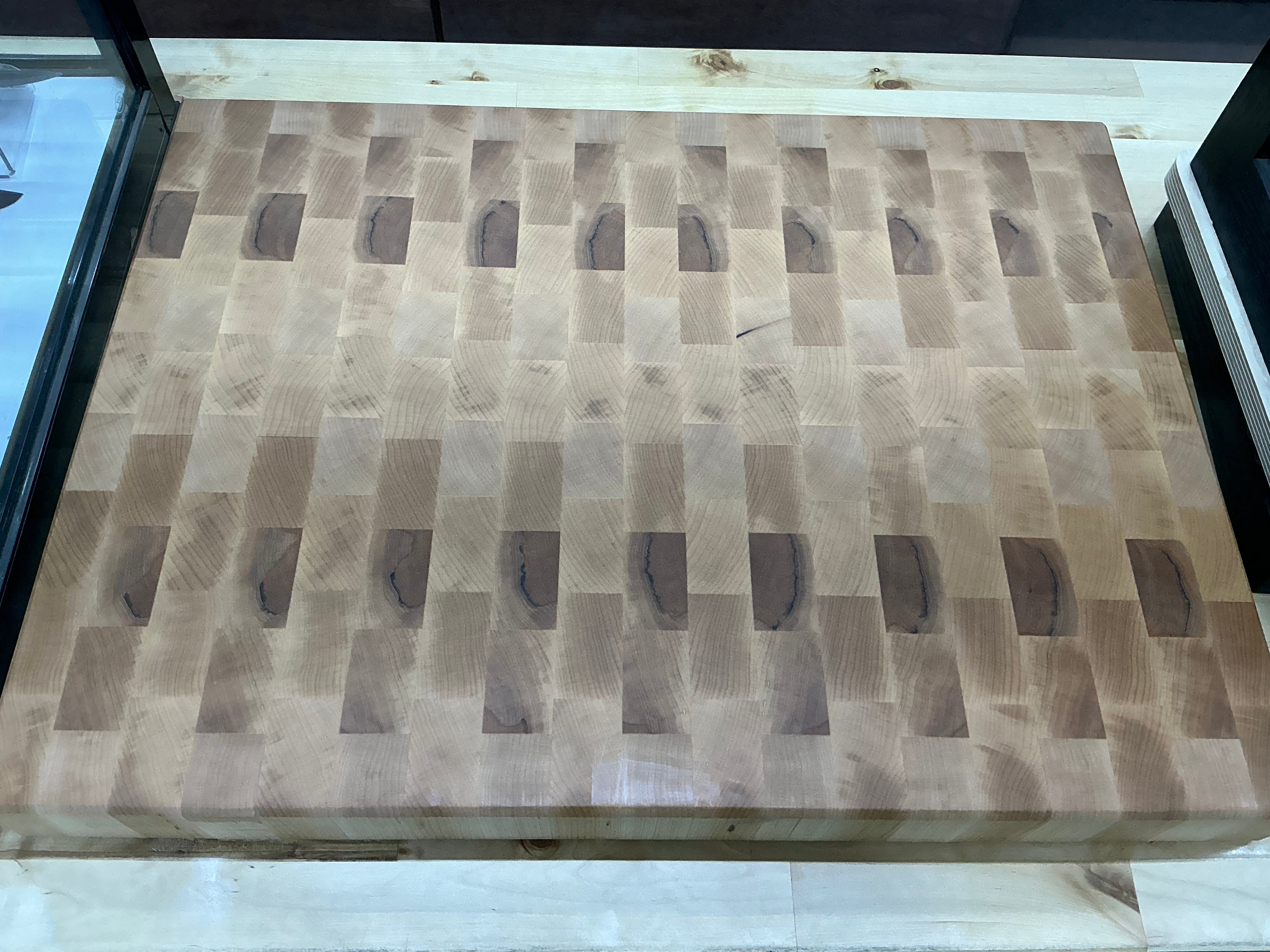 7HME Maple End-Grain XL Cutting Board with Juice Groove