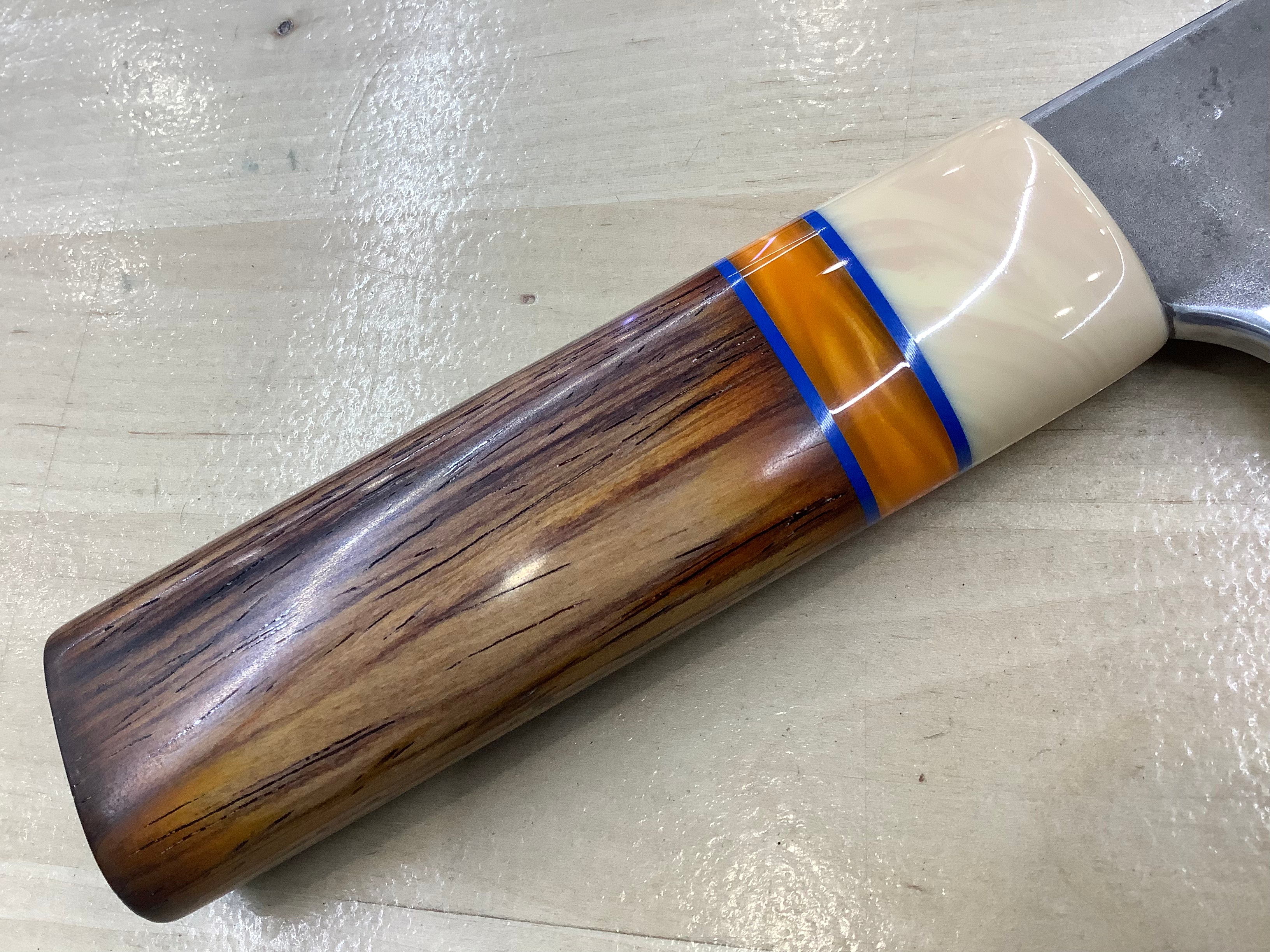 Hidden Tang Hunka Bunka Bocho en MagnaCut con marfil sintético, virola G-10 y Kirnite con mango Cocobolo