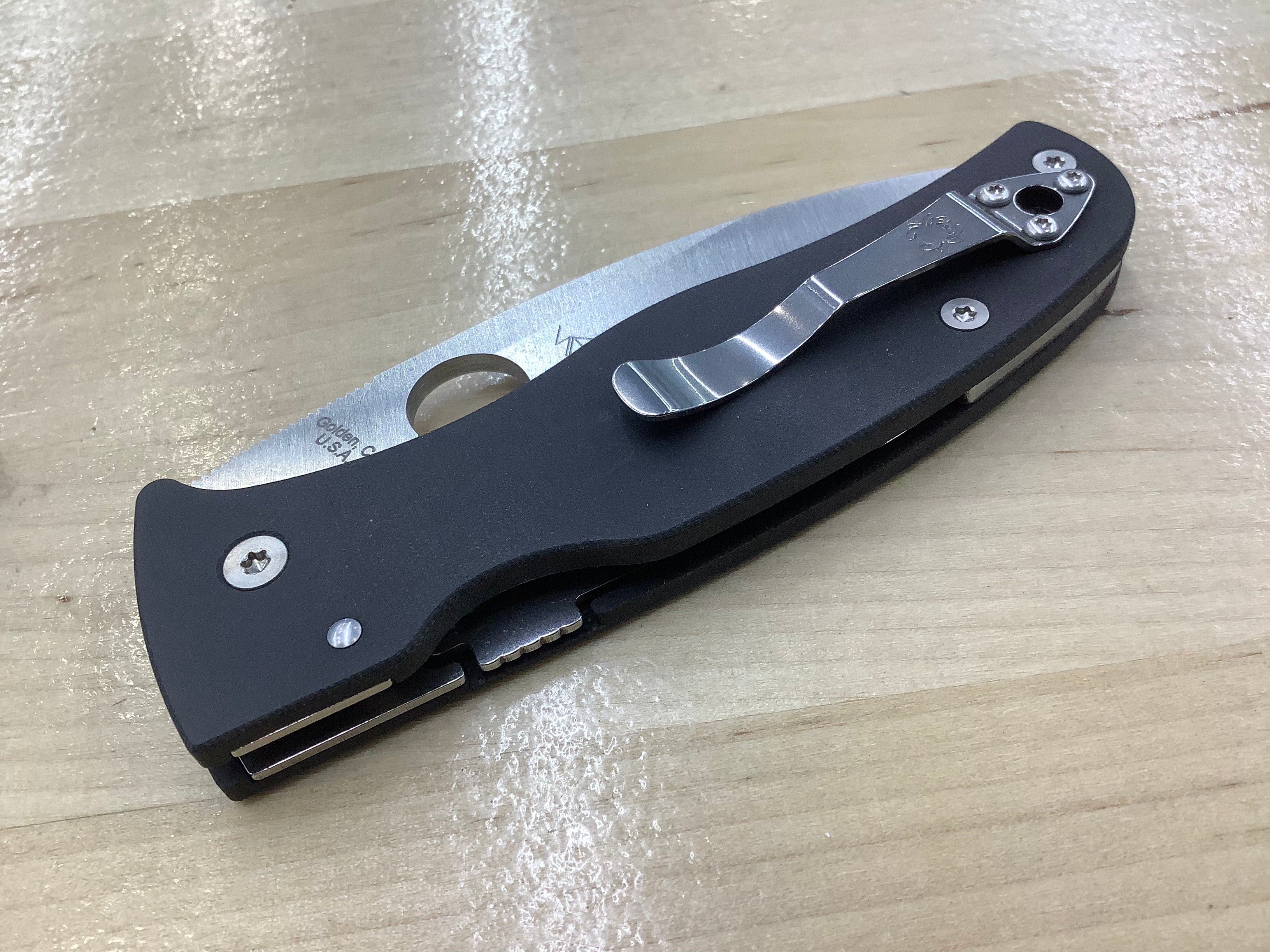 Spyderco Bodacious - CPM S30V - G-10 noir lisse - C263GP