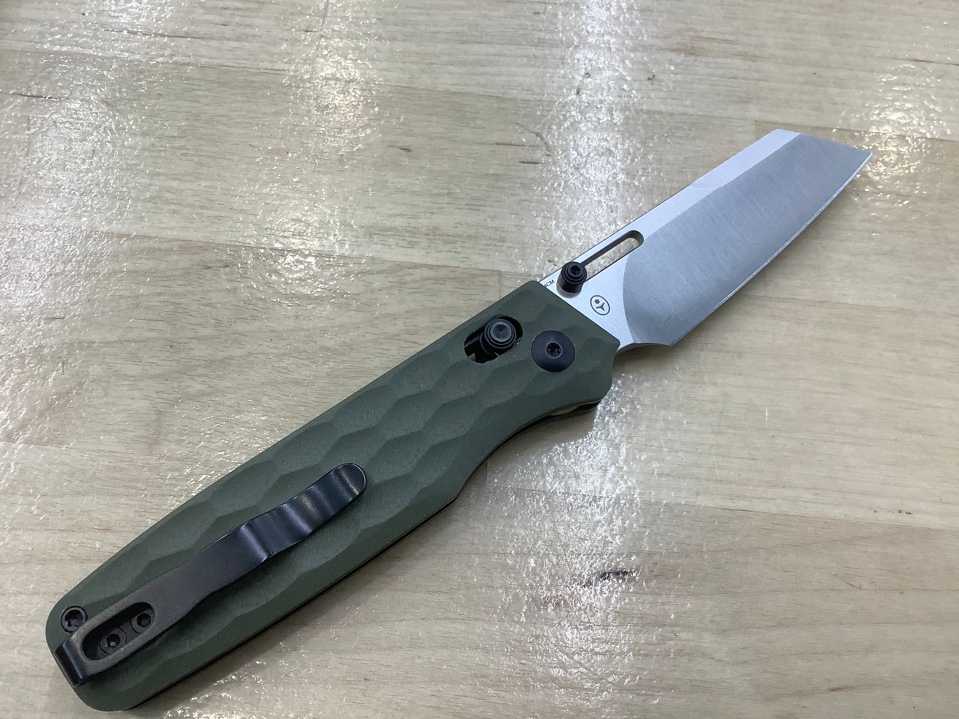 Kizer Vanguard Task Olive Green G10