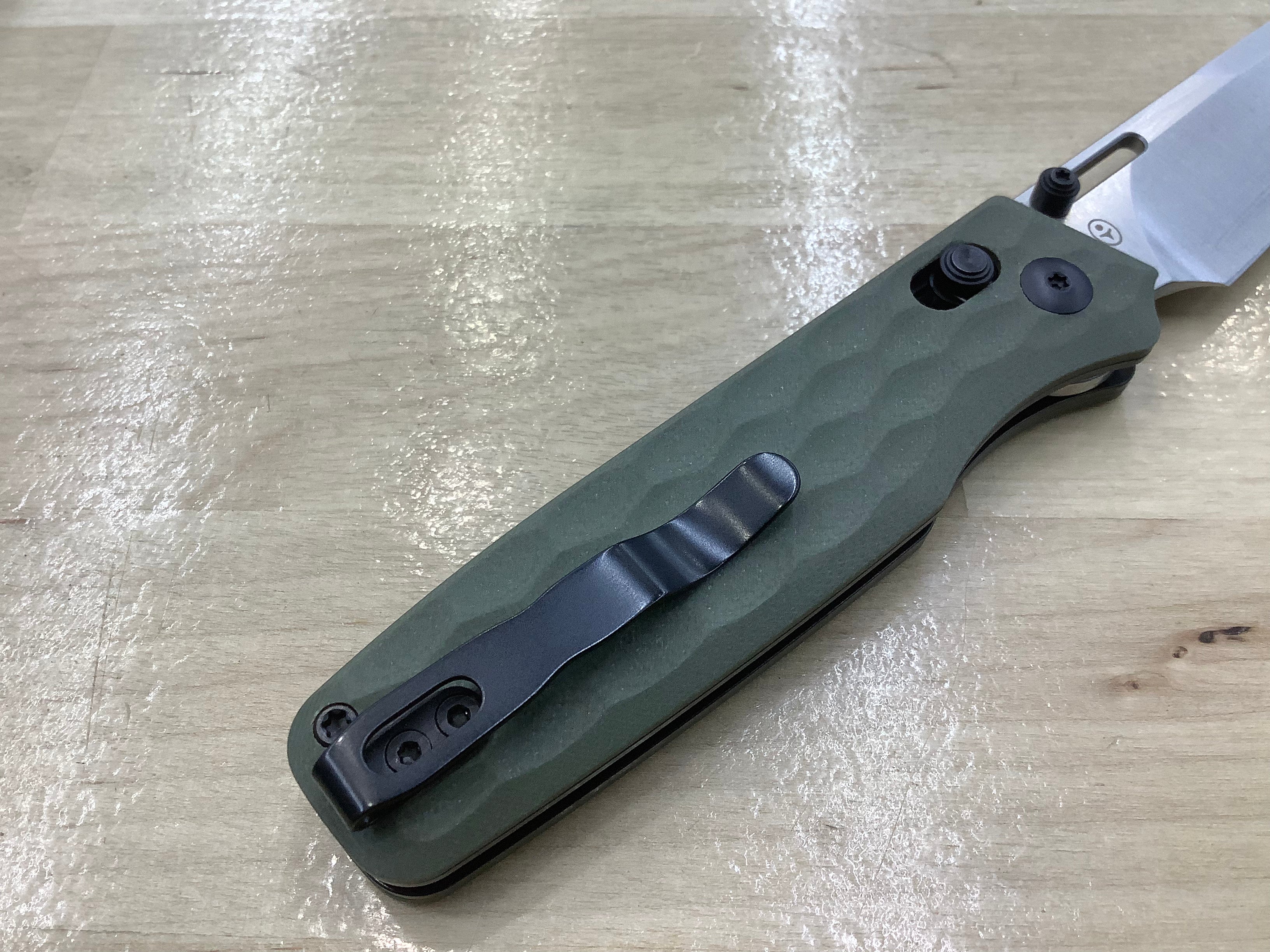 Kizer Vanguard Task Olive Green G10