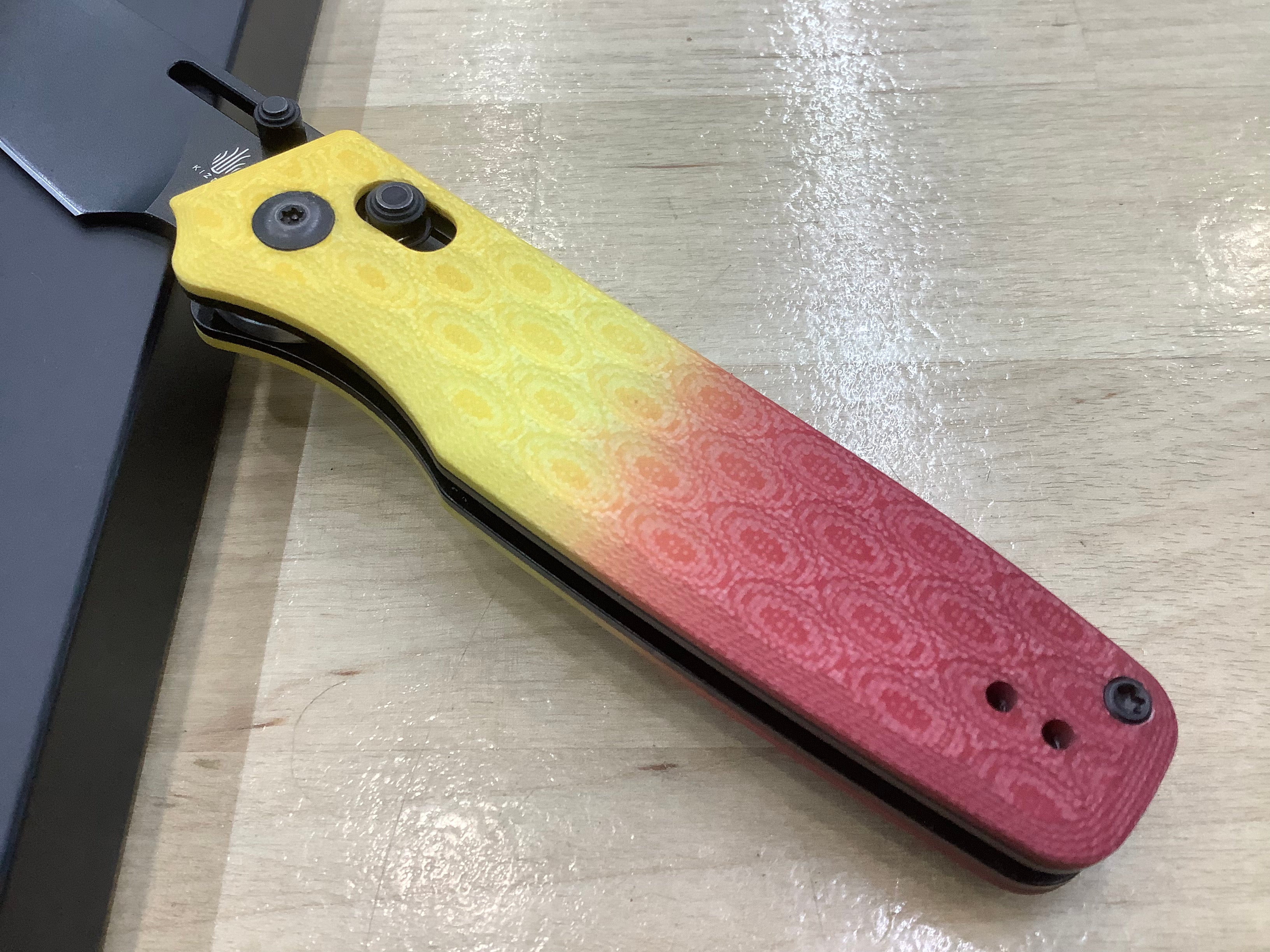 Kizer Vanguard Task Sunburst G10