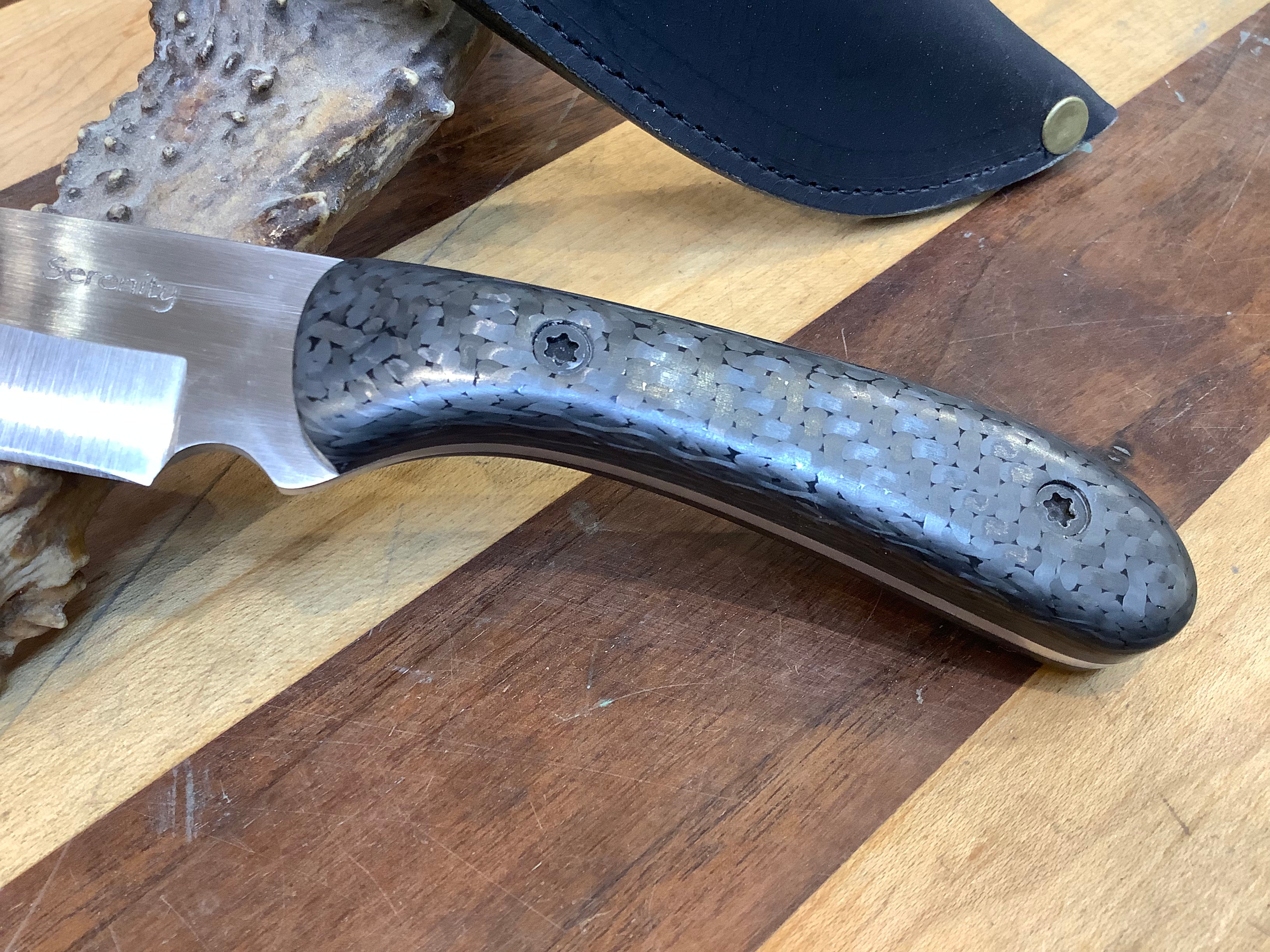 713 Utility Knife in CPM MagnaCut with Carbon Fiber Handle