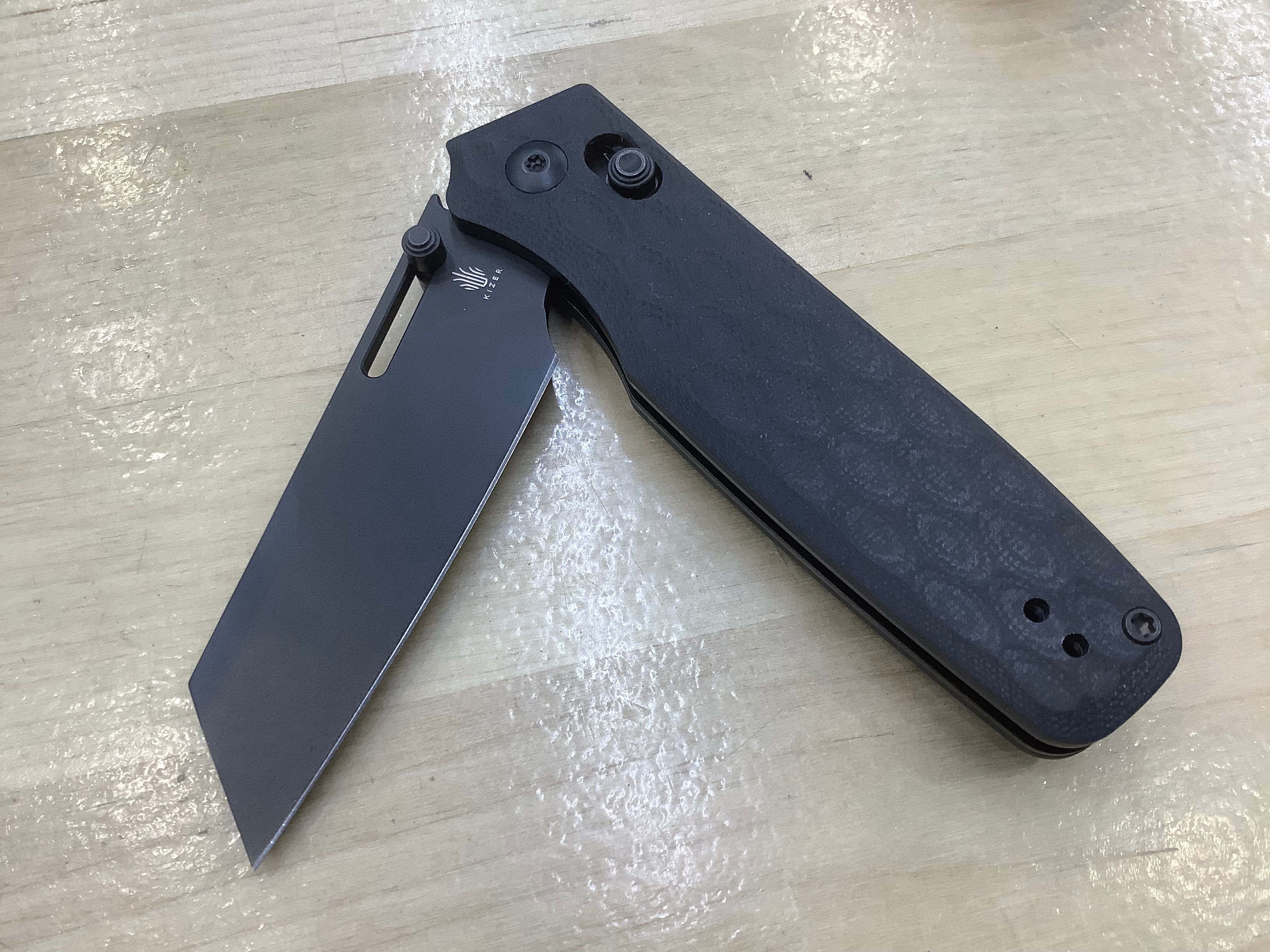 Kizer Vanguard Task Black 154CM Blade Clutch Lock Black G-10 Handle V3641C3 (3.04" Satin)