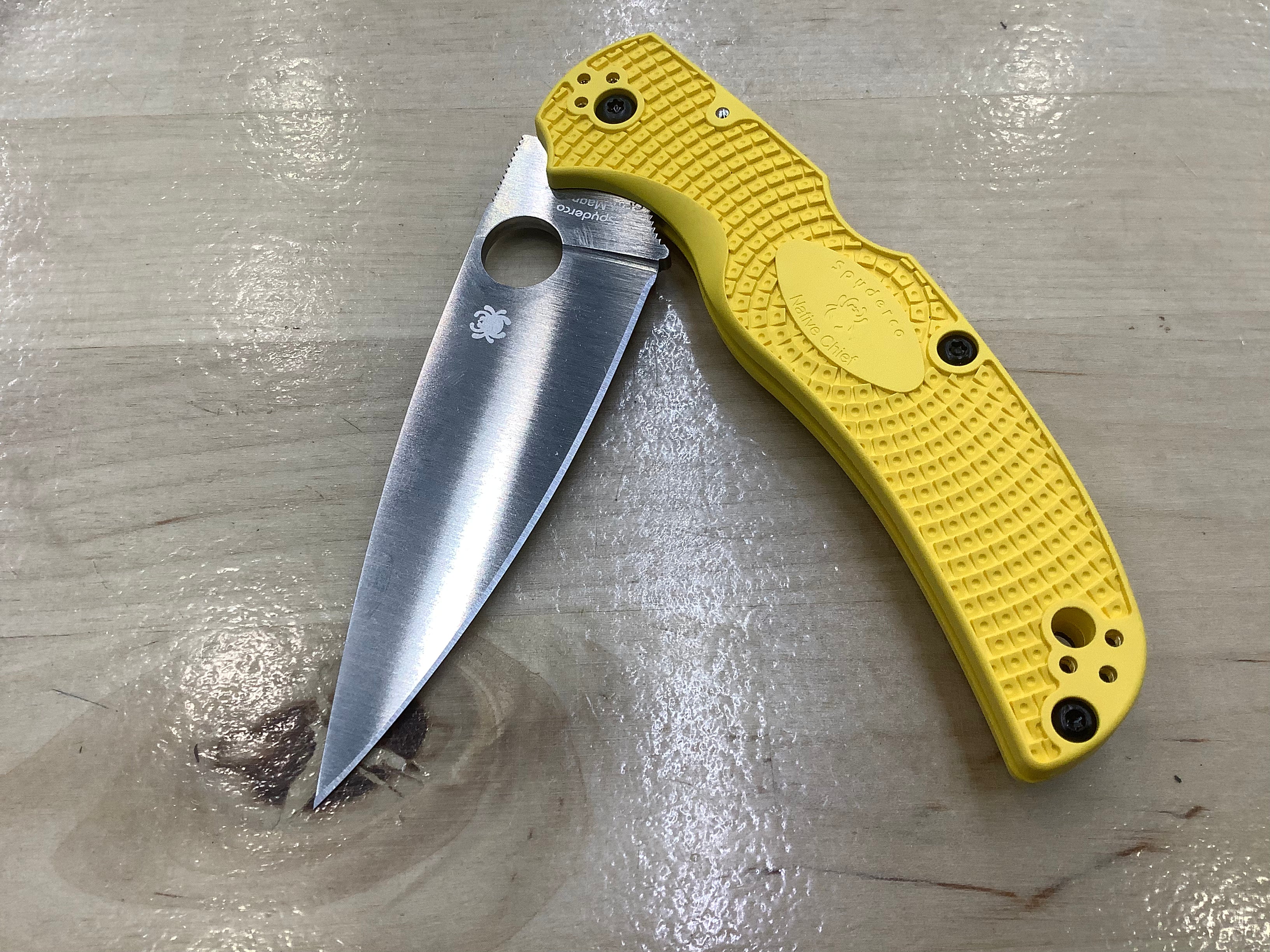 Spyderco Native Chief Lightweight in CPM MagnaCut Lockback with Yellow FRN