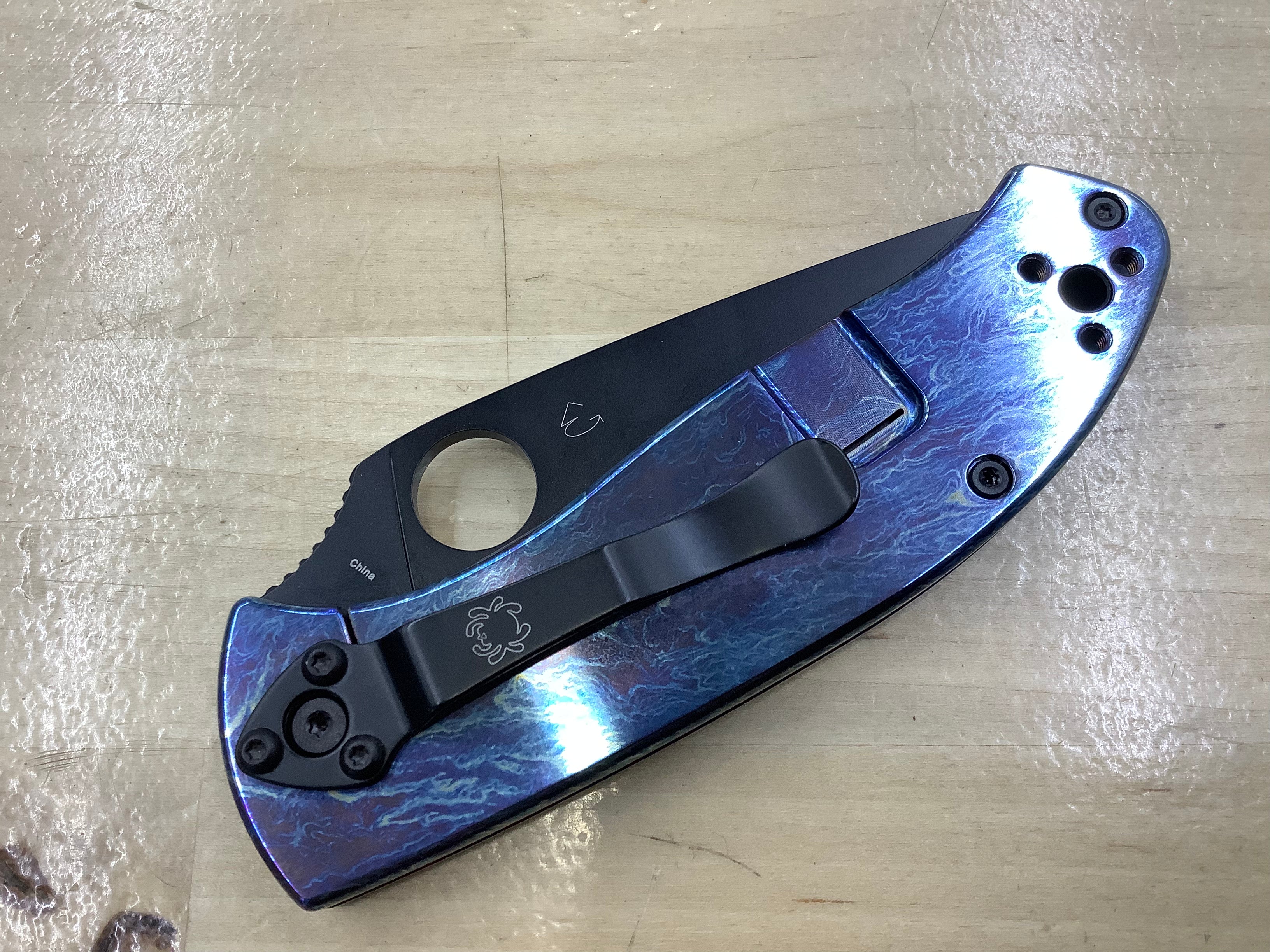 Spyderco Tenacious Titanium Dissary - Black D2 Blade - C122TIBLBKD2P