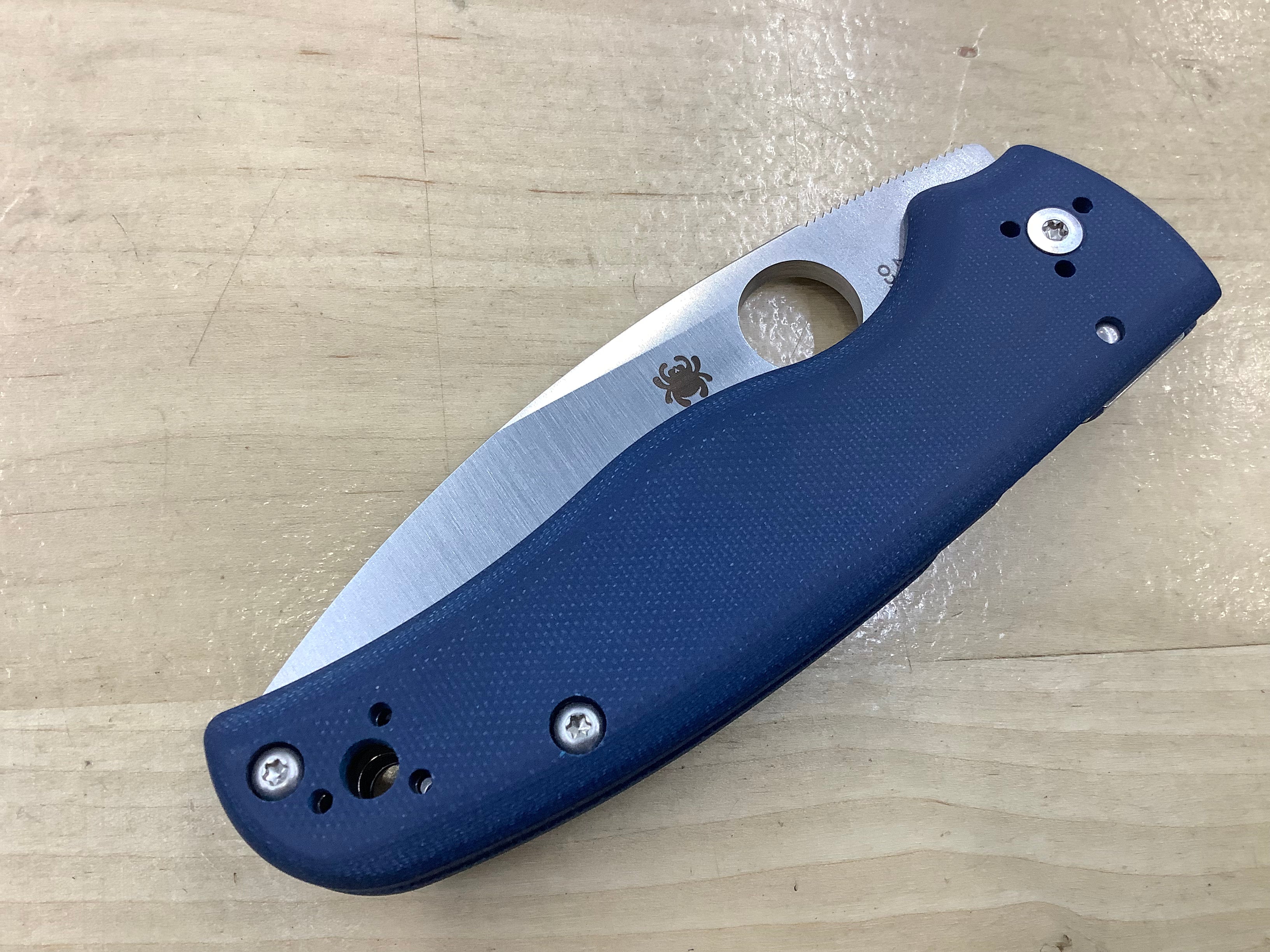 Spyderco Shaman Cobalt - CPM SPY 27 steel and Blue G-10