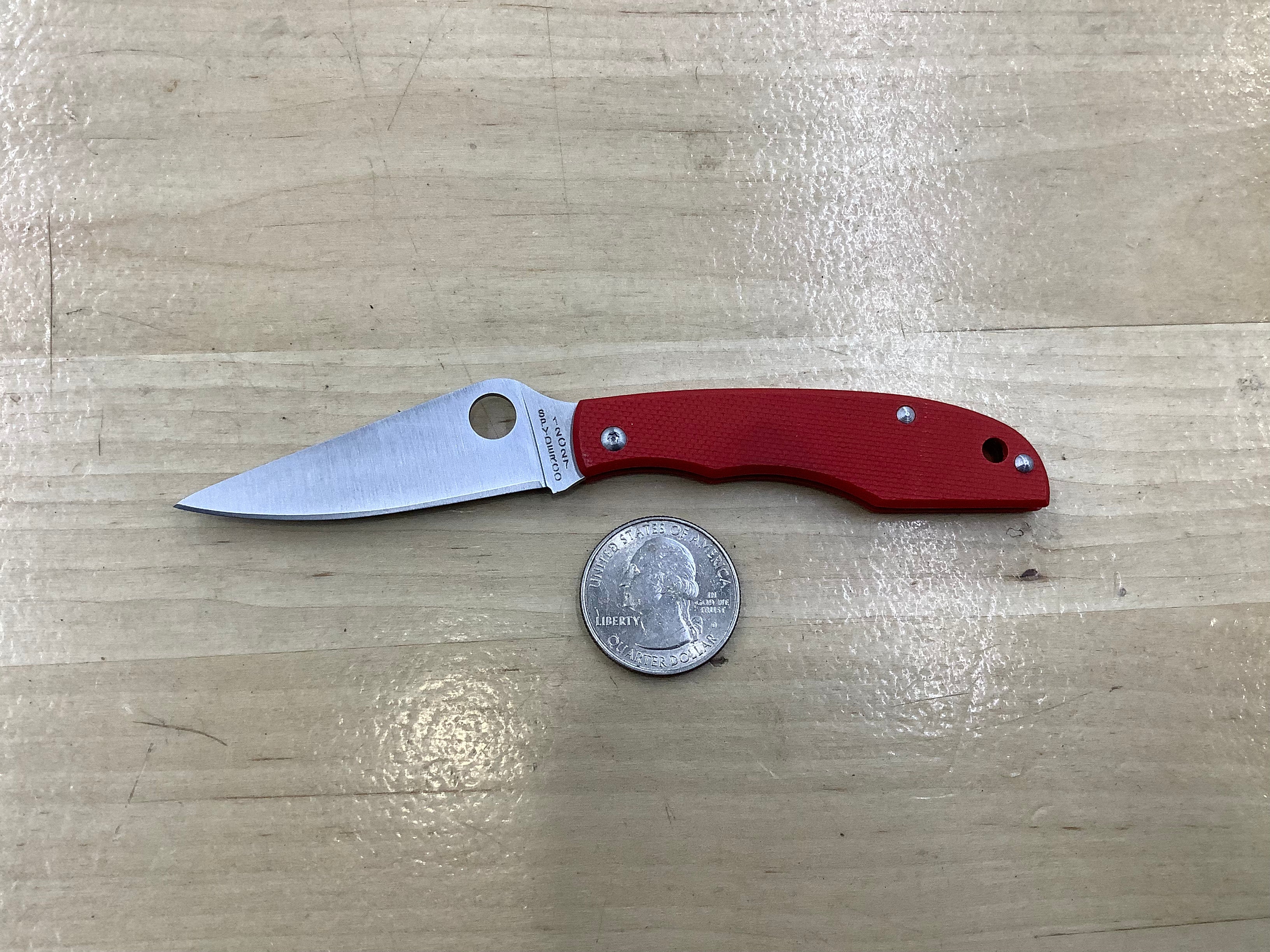 Spyderco Grasshopper Slip Joint Knife Red G-10 (2" Satin 12c27)